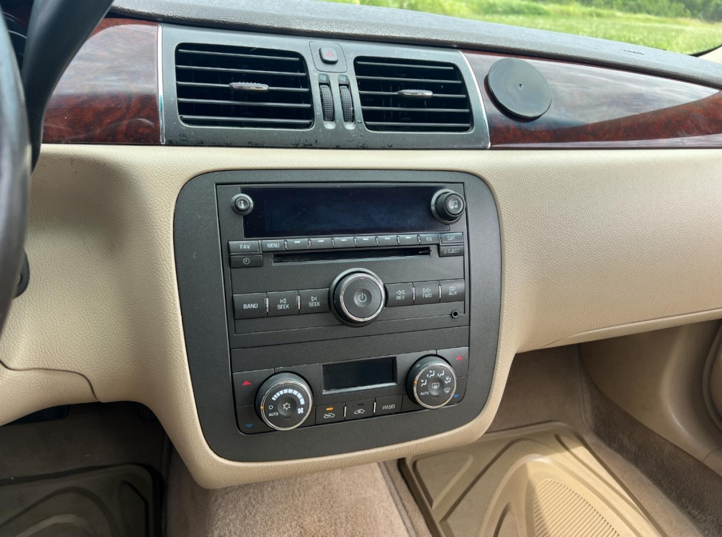 2009 RED /Tan Leather Buick Lucerne CXL (1G4HD57M99U) with an 3.9L V6 engine, Automatic transmission, located at 506 S. Kingshighway, Cape Girardeau, MO, 63703, (573) 235-5000, 37.294994, -89.556206 - 2009 Buick Lucerne CXL Local 1-Owner 100xxx miles Front Wheel Drive 3.9L V6 Automatic Leather Power/Heated Seats Heated Steering Wheel Cruise Power Windows/Locks/Mirrors We have financing available and we accept trades! Fill out a credit application on our website or come by today! If yo - Photo#20