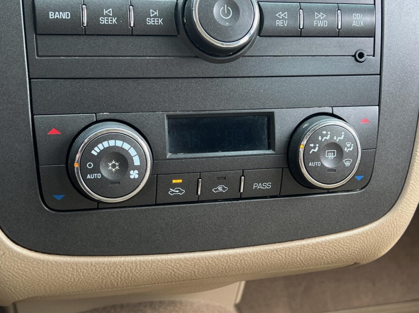 2009 RED /Tan Leather Buick Lucerne CXL (1G4HD57M99U) with an 3.9L V6 engine, Automatic transmission, located at 506 S. Kingshighway, Cape Girardeau, MO, 63703, (573) 235-5000, 37.294994, -89.556206 - 2009 Buick Lucerne CXL Local 1-Owner 100xxx miles Front Wheel Drive 3.9L V6 Automatic Leather Power/Heated Seats Heated Steering Wheel Cruise Power Windows/Locks/Mirrors We have financing available and we accept trades! Fill out a credit application on our website or come by today! If yo - Photo#22
