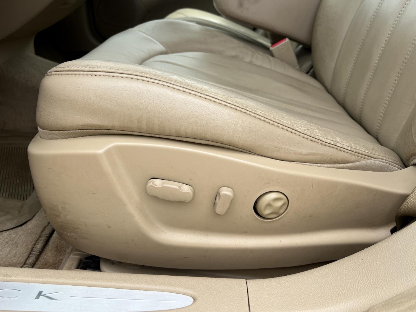 2009 RED /Tan Leather Buick Lucerne CXL (1G4HD57M99U) with an 3.9L V6 engine, Automatic transmission, located at 506 S. Kingshighway, Cape Girardeau, MO, 63703, (573) 235-5000, 37.294994, -89.556206 - 2009 Buick Lucerne CXL Local 1-Owner 100xxx miles Front Wheel Drive 3.9L V6 Automatic Leather Power/Heated Seats Heated Steering Wheel Cruise Power Windows/Locks/Mirrors We have financing available and we accept trades! Fill out a credit application on our website or come by today! If yo - Photo#3
