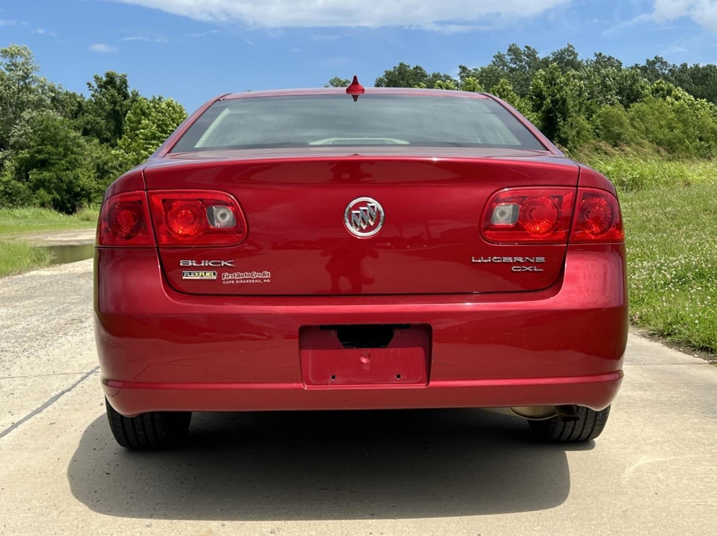 2009 RED /Tan Leather Buick Lucerne CXL (1G4HD57M99U) with an 3.9L V6 engine, Automatic transmission, located at 506 S. Kingshighway, Cape Girardeau, MO, 63703, (573) 235-5000, 37.294994, -89.556206 - 2009 Buick Lucerne CXL Local 1-Owner 100xxx miles Front Wheel Drive 3.9L V6 Automatic Leather Power/Heated Seats Heated Steering Wheel Cruise Power Windows/Locks/Mirrors We have financing available and we accept trades! Fill out a credit application on our website or come by today! If yo - Photo#9