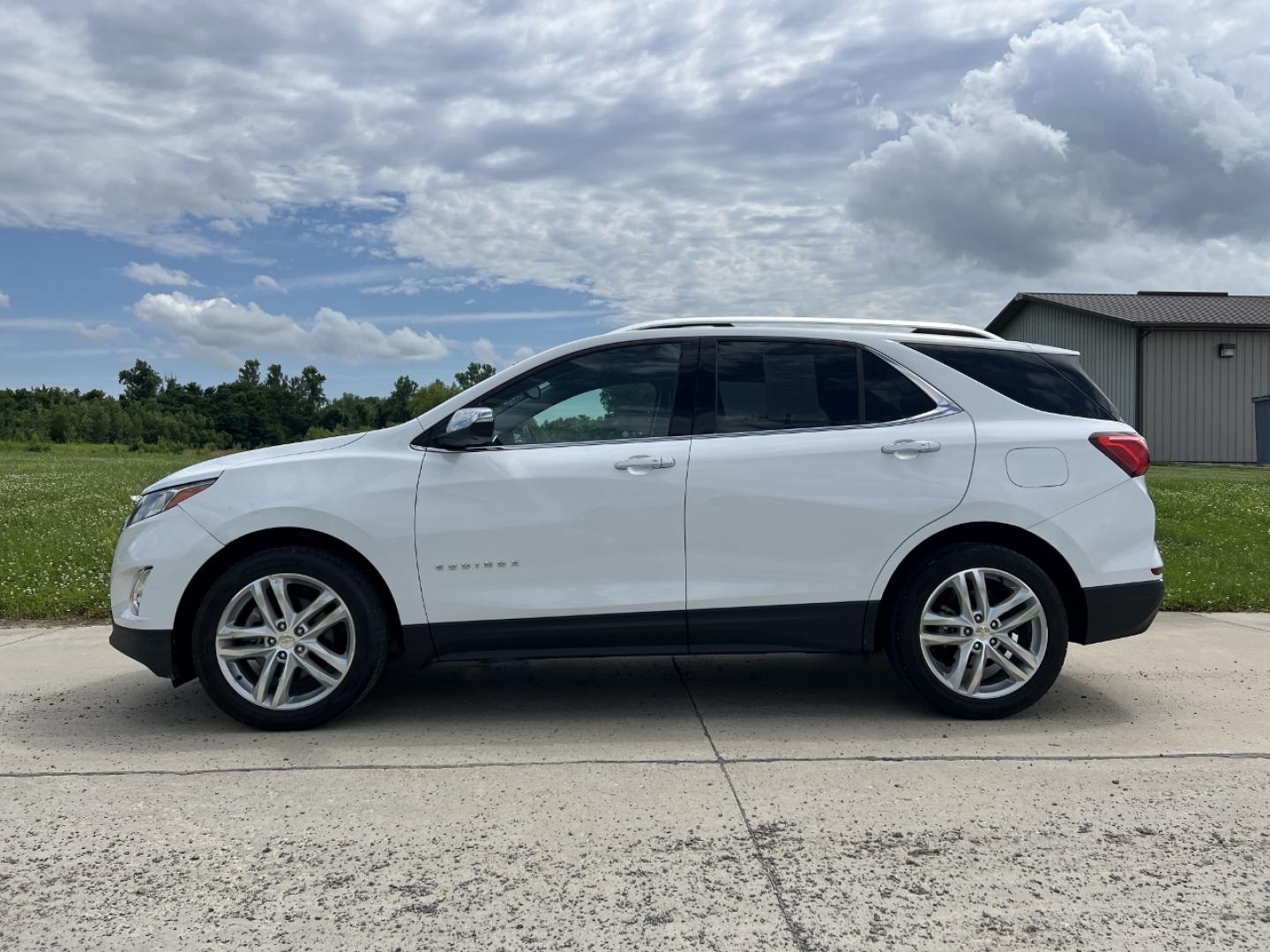 2018 WHITE /Black Leather Chevrolet Equinox Premier (2GNAXNEX4J6) with an 2.0L 4 Cyl. Hybrid engine, Automatic transmission, located at 506 S. Kingshighway, Cape Girardeau, MO, 63703, (573) 235-5000, 37.294994, -89.556206 - 2018 Chevrolet Equinox Premier 99xxx miles Front Wheel Drive 2.0L 4 Cyl. Automatic Leather Power/Heated/Cooled Seats Heated Rear Seats Heated Steering Wheel Backup Camera Bluetooth Remote Start Cruise Power Windows/Locks/Mirrors We have financing available and we accept trades! Fill ou - Photo#8