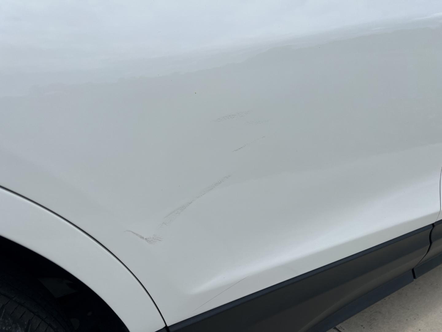 2018 WHITE /Black Leather Chevrolet Equinox Premier (2GNAXNEX4J6) with an 2.0L 4 Cyl. Hybrid engine, Automatic transmission, located at 506 S. Kingshighway, Cape Girardeau, MO, 63703, (573) 235-5000, 37.294994, -89.556206 - 2018 Chevrolet Equinox Premier 99xxx miles Front Wheel Drive 2.0L 4 Cyl. Automatic Leather Power/Heated/Cooled Seats Heated Rear Seats Heated Steering Wheel Backup Camera Bluetooth Remote Start Cruise Power Windows/Locks/Mirrors We have financing available and we accept trades! Fill ou - Photo#43