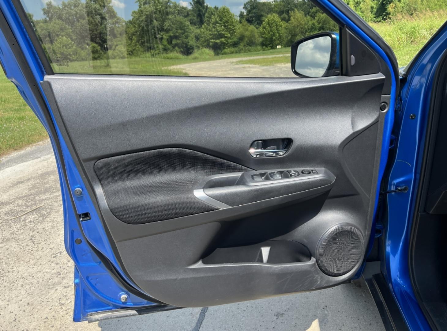 2021 BLUE /Black Cloth Nissan Kicks SV (3N1CP5CV5ML) with an 1.6L 4 Cyl. engine, CVT transmission, located at 506 S. Kingshighway, Cape Girardeau, MO, 63703, (573) 235-5000, 37.294991, -89.553635 - 2021 Nissan Kicks SV 46xxx miles Front Wheel Drive 1.6L 4 Cyl. Automatic Backup Camera Bluetooth Cruise Remote Start Power Windows/Locks/Mirrors We have financing available and we accept trades! Fill out a credit application on our website or come by today! If you have any questions, give - Photo#11