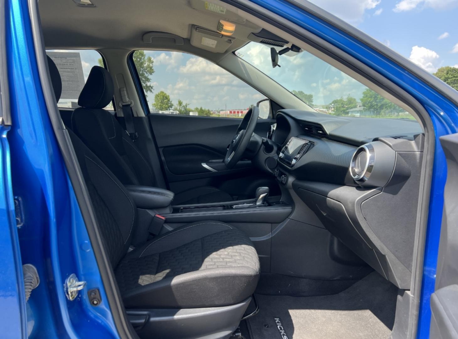 2021 BLUE /Black Cloth Nissan Kicks SV (3N1CP5CV5ML) with an 1.6L 4 Cyl. engine, CVT transmission, located at 506 S. Kingshighway, Cape Girardeau, MO, 63703, (573) 235-5000, 37.294991, -89.553635 - 2021 Nissan Kicks SV 46xxx miles Front Wheel Drive 1.6L 4 Cyl. Automatic Backup Camera Bluetooth Cruise Remote Start Power Windows/Locks/Mirrors We have financing available and we accept trades! Fill out a credit application on our website or come by today! If you have any questions, give - Photo#14