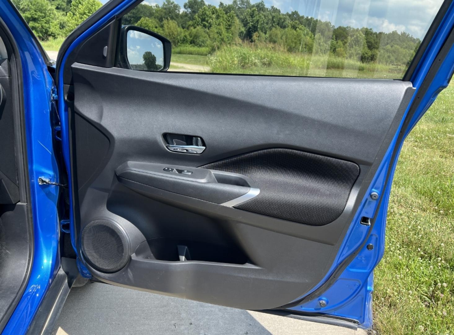 2021 BLUE /Black Cloth Nissan Kicks SV (3N1CP5CV5ML) with an 1.6L 4 Cyl. engine, CVT transmission, located at 506 S. Kingshighway, Cape Girardeau, MO, 63703, (573) 235-5000, 37.294991, -89.553635 - 2021 Nissan Kicks SV 46xxx miles Front Wheel Drive 1.6L 4 Cyl. Automatic Backup Camera Bluetooth Cruise Remote Start Power Windows/Locks/Mirrors We have financing available and we accept trades! Fill out a credit application on our website or come by today! If you have any questions, give - Photo#13