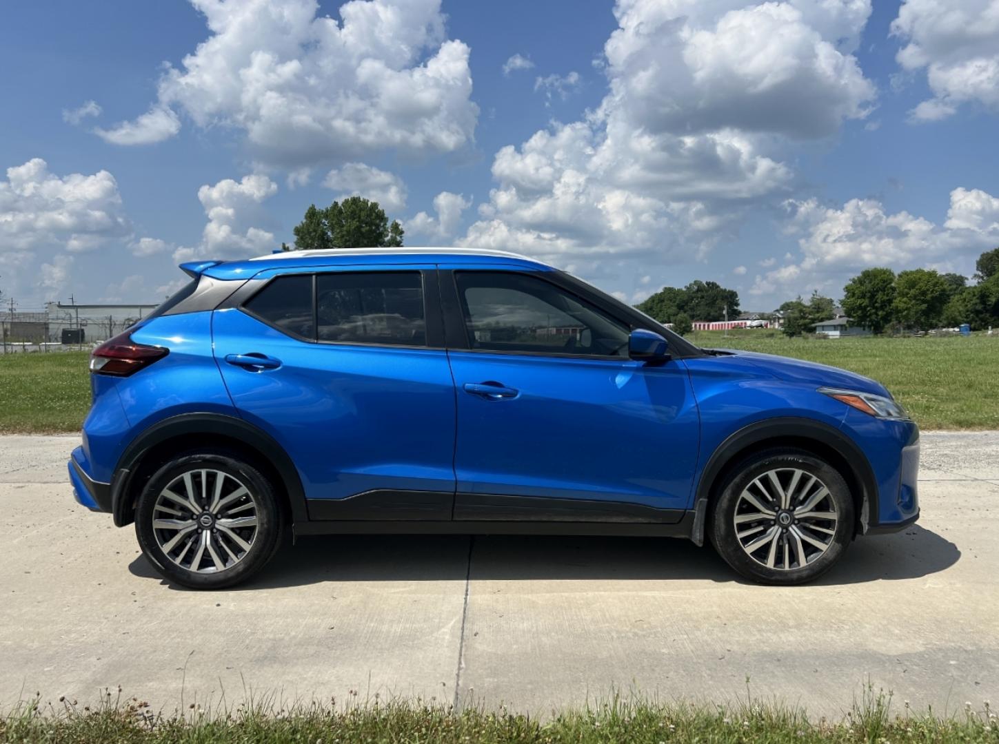 2021 BLUE /Black Cloth Nissan Kicks SV (3N1CP5CV5ML) with an 1.6L 4 Cyl. engine, CVT transmission, located at 506 S. Kingshighway, Cape Girardeau, MO, 63703, (573) 235-5000, 37.294991, -89.553635 - 2021 Nissan Kicks SV 46xxx miles Front Wheel Drive 1.6L 4 Cyl. Automatic Backup Camera Bluetooth Cruise Remote Start Power Windows/Locks/Mirrors We have financing available and we accept trades! Fill out a credit application on our website or come by today! If you have any questions, give - Photo#6