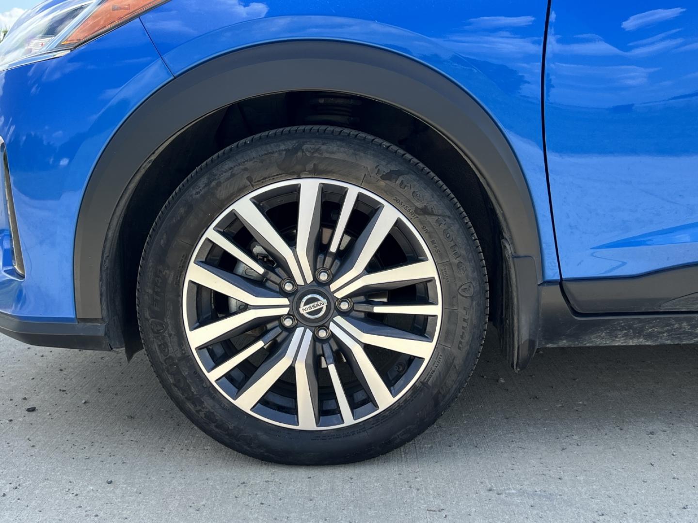 2021 BLUE /Black Cloth Nissan Kicks SV (3N1CP5CV5ML) with an 1.6L 4 Cyl. engine, CVT transmission, located at 506 S. Kingshighway, Cape Girardeau, MO, 63703, (573) 235-5000, 37.294991, -89.553635 - 2021 Nissan Kicks SV 46xxx miles Front Wheel Drive 1.6L 4 Cyl. Automatic Backup Camera Bluetooth Cruise Remote Start Power Windows/Locks/Mirrors We have financing available and we accept trades! Fill out a credit application on our website or come by today! If you have any questions, give - Photo#31