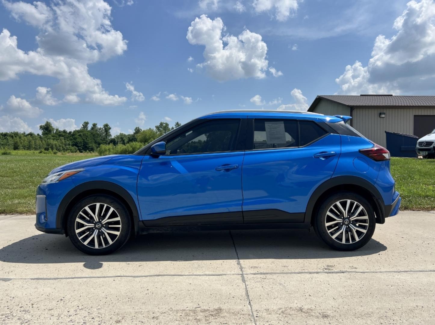 2021 BLUE /Black Cloth Nissan Kicks SV (3N1CP5CV5ML) with an 1.6L 4 Cyl. engine, CVT transmission, located at 506 S. Kingshighway, Cape Girardeau, MO, 63703, (573) 235-5000, 37.294991, -89.553635 - 2021 Nissan Kicks SV 46xxx miles Front Wheel Drive 1.6L 4 Cyl. Automatic Backup Camera Bluetooth Cruise Remote Start Power Windows/Locks/Mirrors We have financing available and we accept trades! Fill out a credit application on our website or come by today! If you have any questions, give - Photo#5