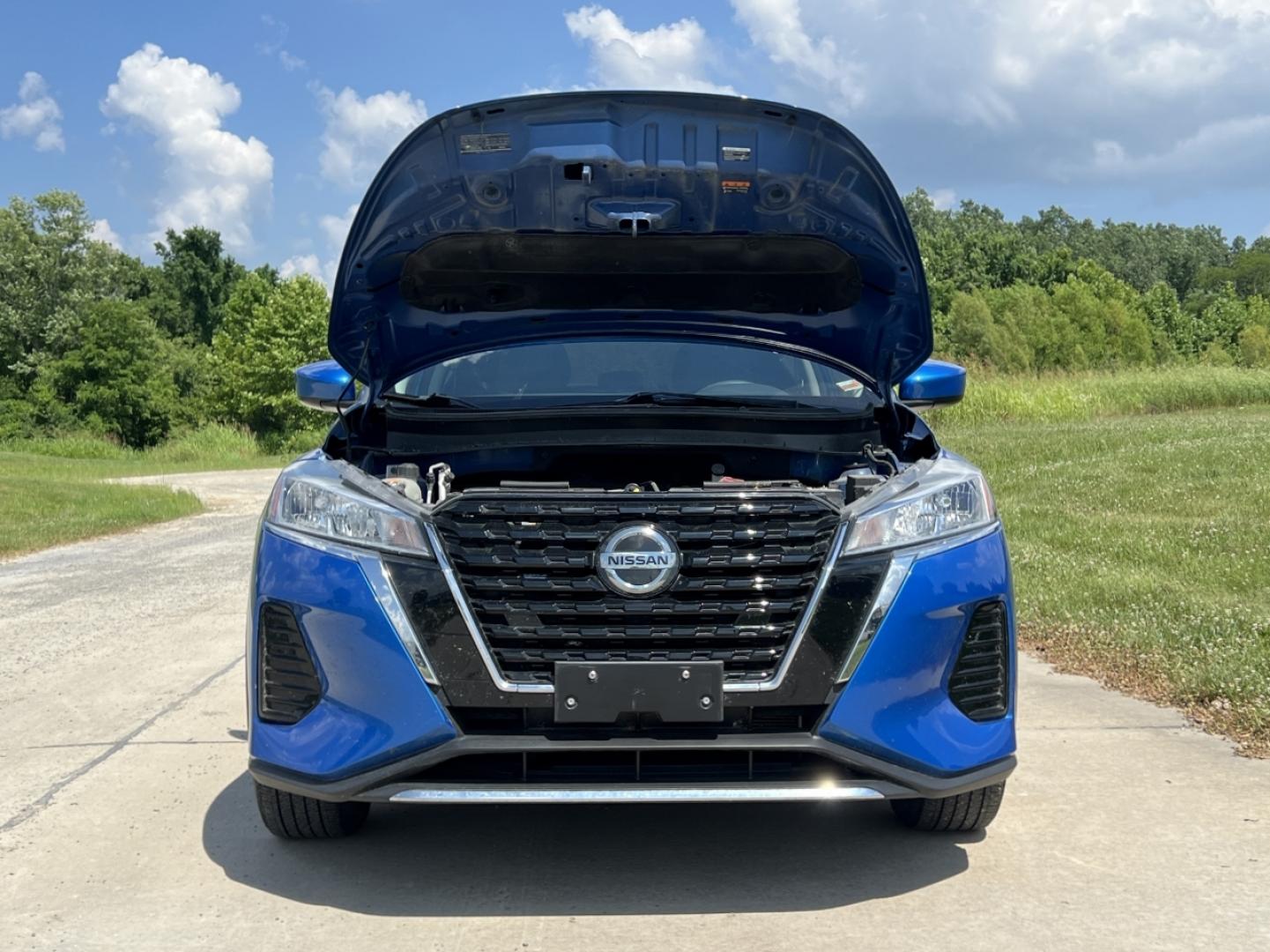 2021 BLUE /Black Cloth Nissan Kicks SV (3N1CP5CV5ML) with an 1.6L 4 Cyl. engine, CVT transmission, located at 506 S. Kingshighway, Cape Girardeau, MO, 63703, (573) 235-5000, 37.294991, -89.553635 - 2021 Nissan Kicks SV 46xxx miles Front Wheel Drive 1.6L 4 Cyl. Automatic Backup Camera Bluetooth Cruise Remote Start Power Windows/Locks/Mirrors We have financing available and we accept trades! Fill out a credit application on our website or come by today! If you have any questions, give - Photo#29