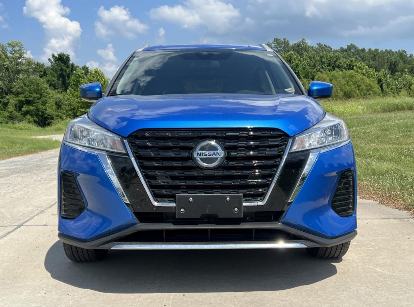 2021 BLUE /Black Cloth Nissan Kicks SV (3N1CP5CV5ML) with an 1.6L 4 Cyl. engine, CVT transmission, located at 506 S. Kingshighway, Cape Girardeau, MO, 63703, (573) 235-5000, 37.294991, -89.553635 - 2021 Nissan Kicks SV 46xxx miles Front Wheel Drive 1.6L 4 Cyl. Automatic Backup Camera Bluetooth Cruise Remote Start Power Windows/Locks/Mirrors We have financing available and we accept trades! Fill out a credit application on our website or come by today! If you have any questions, give - Photo#10