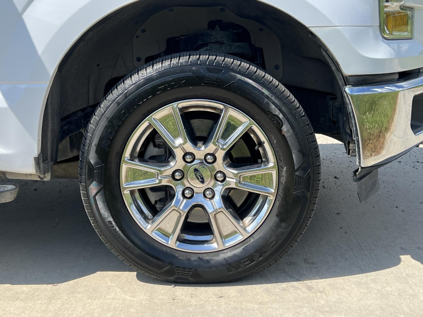 2016 WHITE /Gray Cloth Ford F-150 XLT SuperCrew 6.5-ft. Bed 4WD (1FTEW1EP7GK) with an 2.7L V6 engine, Automatic transmission, located at 506 S. Kingshighway, Cape Girardeau, MO, 63703, (573) 235-5000, 37.294994, -89.556206 - 2016 Ford F-150 XLT Local 1-Owner Only 97xxx miles 4x4 2.7L V6 Automatic Backup Camera Power/Heated Seats Bluetooth Remote Start Cruise Power Windows/Locks/Mirrors We have financing available and we accept trades! Fill out a credit application on our website or come by today! If you hav - Photo#42