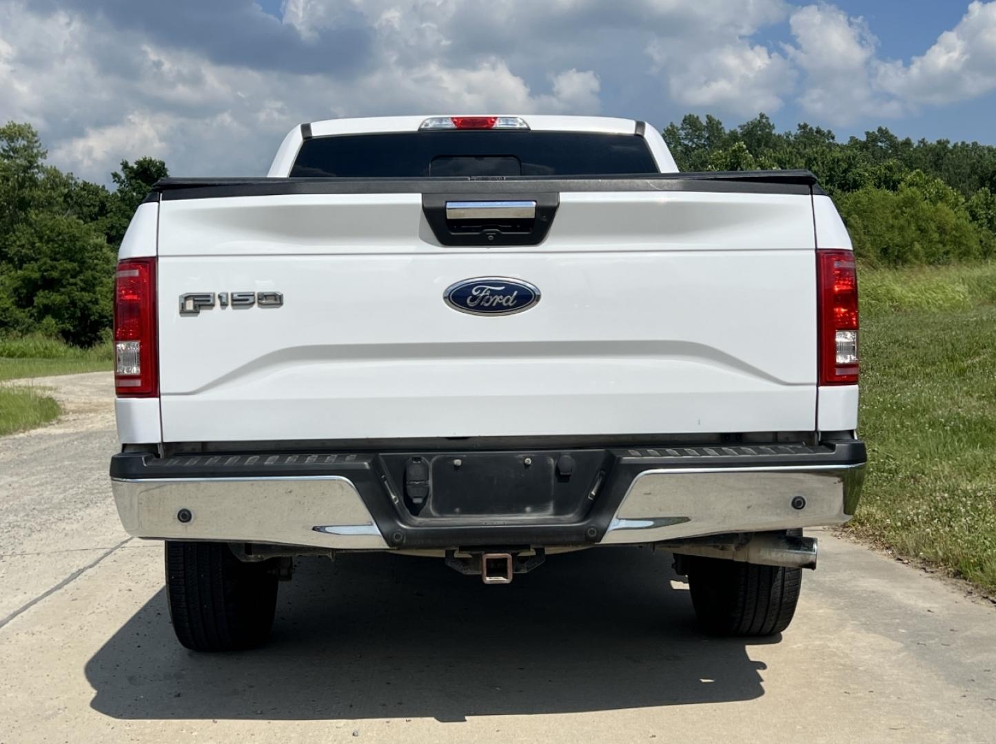 2016 WHITE /Gray Cloth Ford F-150 XLT SuperCrew 6.5-ft. Bed 4WD (1FTEW1EP7GK) with an 2.7L V6 engine, Automatic transmission, located at 506 S. Kingshighway, Cape Girardeau, MO, 63703, (573) 235-5000, 37.294994, -89.556206 - 2016 Ford F-150 XLT Local 1-Owner Only 97xxx miles 4x4 2.7L V6 Automatic Backup Camera Power/Heated Seats Bluetooth Remote Start Cruise Power Windows/Locks/Mirrors We have financing available and we accept trades! Fill out a credit application on our website or come by today! If you hav - Photo#12