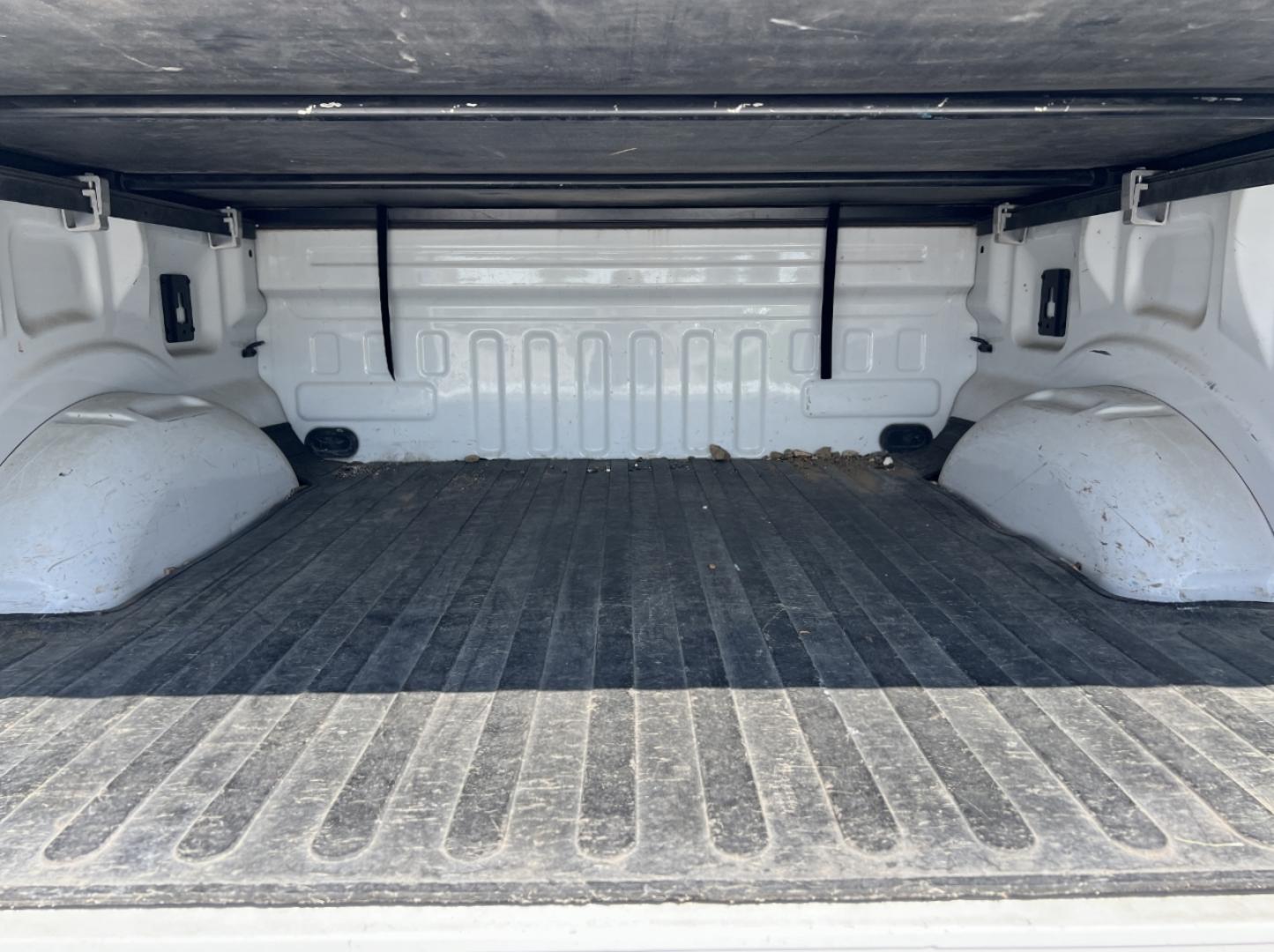 2016 WHITE /Gray Cloth Ford F-150 XLT SuperCrew 6.5-ft. Bed 4WD (1FTEW1EP7GK) with an 2.7L V6 engine, Automatic transmission, located at 506 S. Kingshighway, Cape Girardeau, MO, 63703, (573) 235-5000, 37.294994, -89.556206 - 2016 Ford F-150 XLT Local 1-Owner Only 97xxx miles 4x4 2.7L V6 Automatic Backup Camera Power/Heated Seats Bluetooth Remote Start Cruise Power Windows/Locks/Mirrors We have financing available and we accept trades! Fill out a credit application on our website or come by today! If you hav - Photo#21