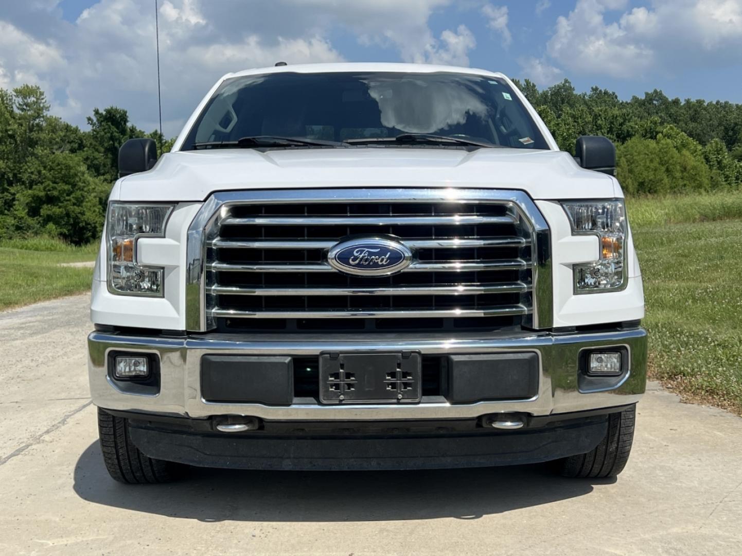 2016 WHITE /Gray Cloth Ford F-150 XLT SuperCrew 6.5-ft. Bed 4WD (1FTEW1EP7GK) with an 2.7L V6 engine, Automatic transmission, located at 506 S. Kingshighway, Cape Girardeau, MO, 63703, (573) 235-5000, 37.294994, -89.556206 - 2016 Ford F-150 XLT Local 1-Owner Only 97xxx miles 4x4 2.7L V6 Automatic Backup Camera Power/Heated Seats Bluetooth Remote Start Cruise Power Windows/Locks/Mirrors We have financing available and we accept trades! Fill out a credit application on our website or come by today! If you hav - Photo#13
