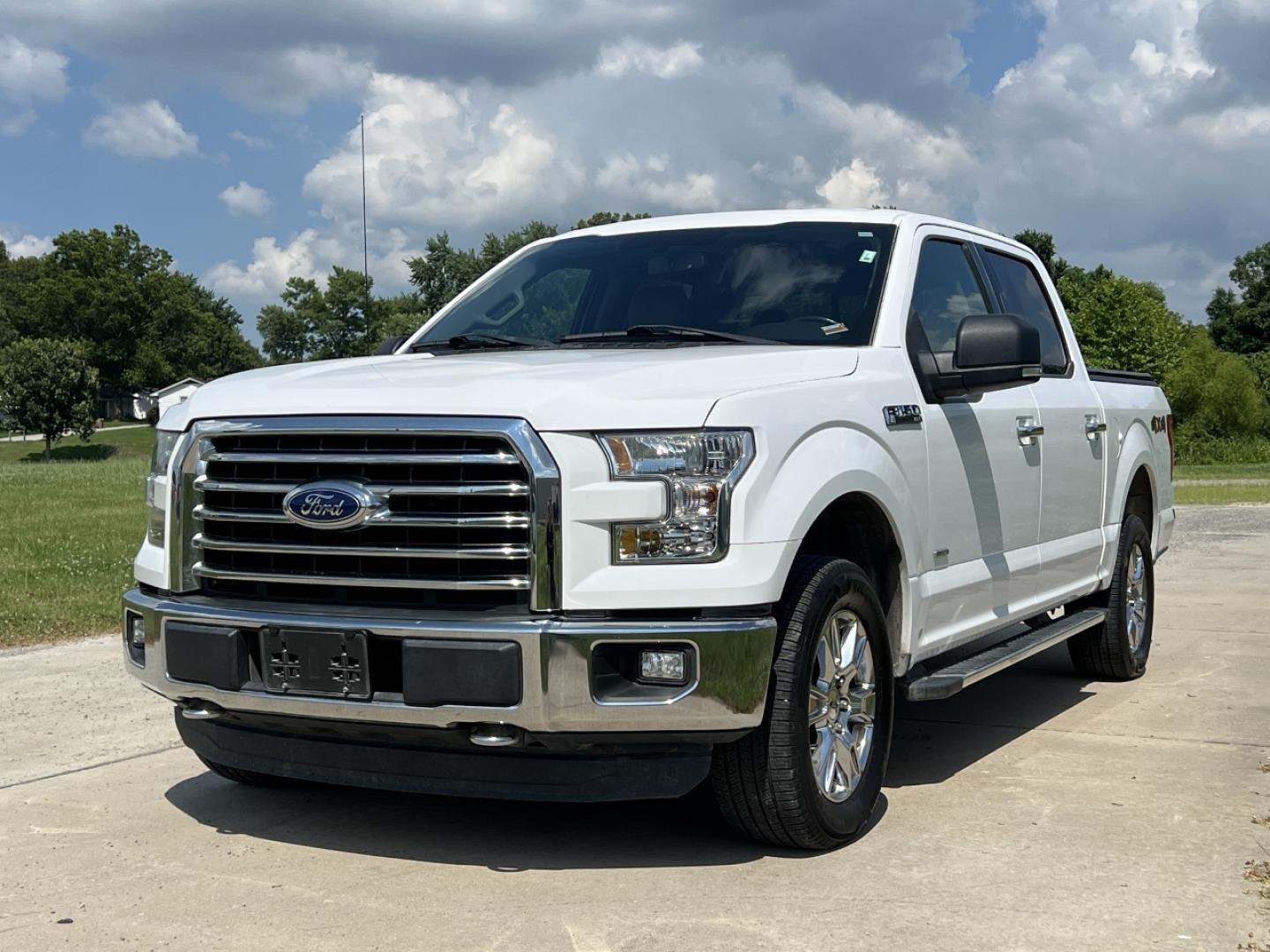 2016 WHITE /Gray Cloth Ford F-150 XLT SuperCrew 6.5-ft. Bed 4WD (1FTEW1EP7GK) with an 2.7L V6 engine, Automatic transmission, located at 506 S. Kingshighway, Cape Girardeau, MO, 63703, (573) 235-5000, 37.294994, -89.556206 - 2016 Ford F-150 XLT Local 1-Owner Only 97xxx miles 4x4 2.7L V6 Automatic Backup Camera Power/Heated Seats Bluetooth Remote Start Cruise Power Windows/Locks/Mirrors We have financing available and we accept trades! Fill out a credit application on our website or come by today! If you hav - Photo#7