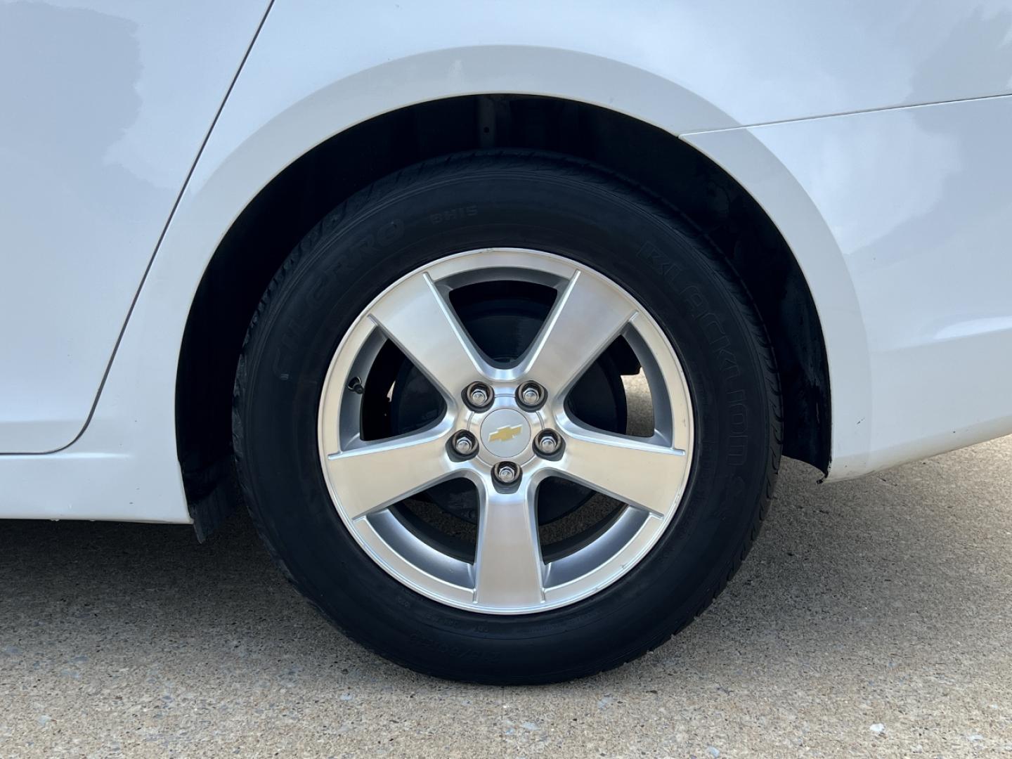 2012 WHITE /Gray Cloth Chevrolet Cruze LT (1G1PE5SC9C7) with an 1.4L 4 Cyl. Turbo engine, Automatic transmission, located at 2990 Old Orchard Rd., Jackson, MO, 63755, 37.354214, -89.612106 - 2012 Chevrolet Cruze LT 141xxx miles Front Wheel Drive 1.4L 4 Cyl. Automatic Cruise Power Windows/Locks/Mirrors We have financing available and we accept trades! Fill out a credit application on our website or come by today! If you have any questions, give us a call at (573) 204-7777 or visi - Photo#28