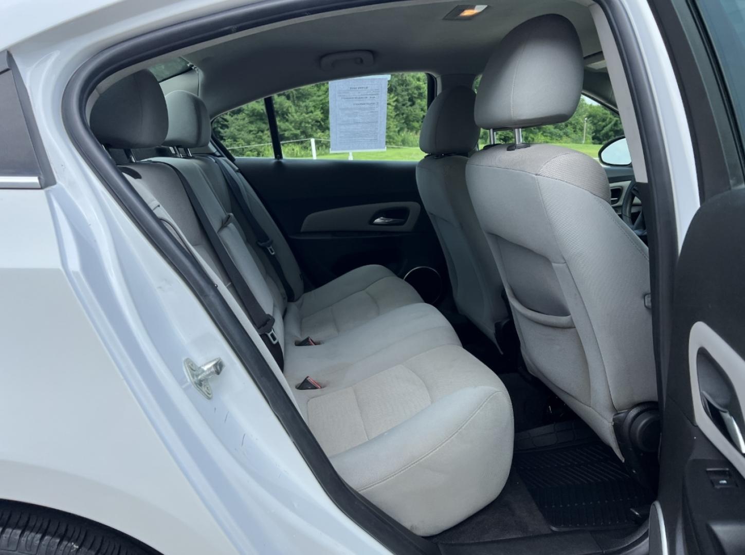 2012 WHITE /Gray Cloth Chevrolet Cruze LT (1G1PE5SC9C7) with an 1.4L 4 Cyl. Turbo engine, Automatic transmission, located at 2990 Old Orchard Rd., Jackson, MO, 63755, 37.354214, -89.612106 - 2012 Chevrolet Cruze LT 141xxx miles Front Wheel Drive 1.4L 4 Cyl. Automatic Cruise Power Windows/Locks/Mirrors We have financing available and we accept trades! Fill out a credit application on our website or come by today! If you have any questions, give us a call at (573) 204-7777 or visi - Photo#14
