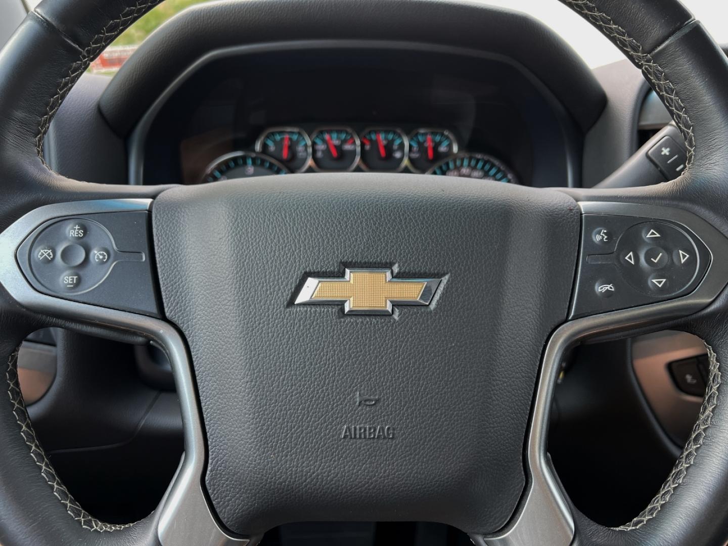 2017 WHITE /Black Cloth Chevrolet Silverado 1500 LT Double Cab 4WD (1GCVKREC8HZ) with an 5.3L V8 engine, Automatic transmission, located at 2990 Old Orchard Rd., Jackson, MO, 63755, 37.354214, -89.612106 - 2017 Chevrolet Silverado 1500 LT Z71 Off Road 105xxx miles 4x4 5.3L V8 Automatic Navigation Backup Camera Power Driver Seat Heated Seats Bluetooth Remote Start Cruise Power Windows/Locks/Mirrors We have financing available and we accept trades! Fill out a credit application on our websi - Photo#24