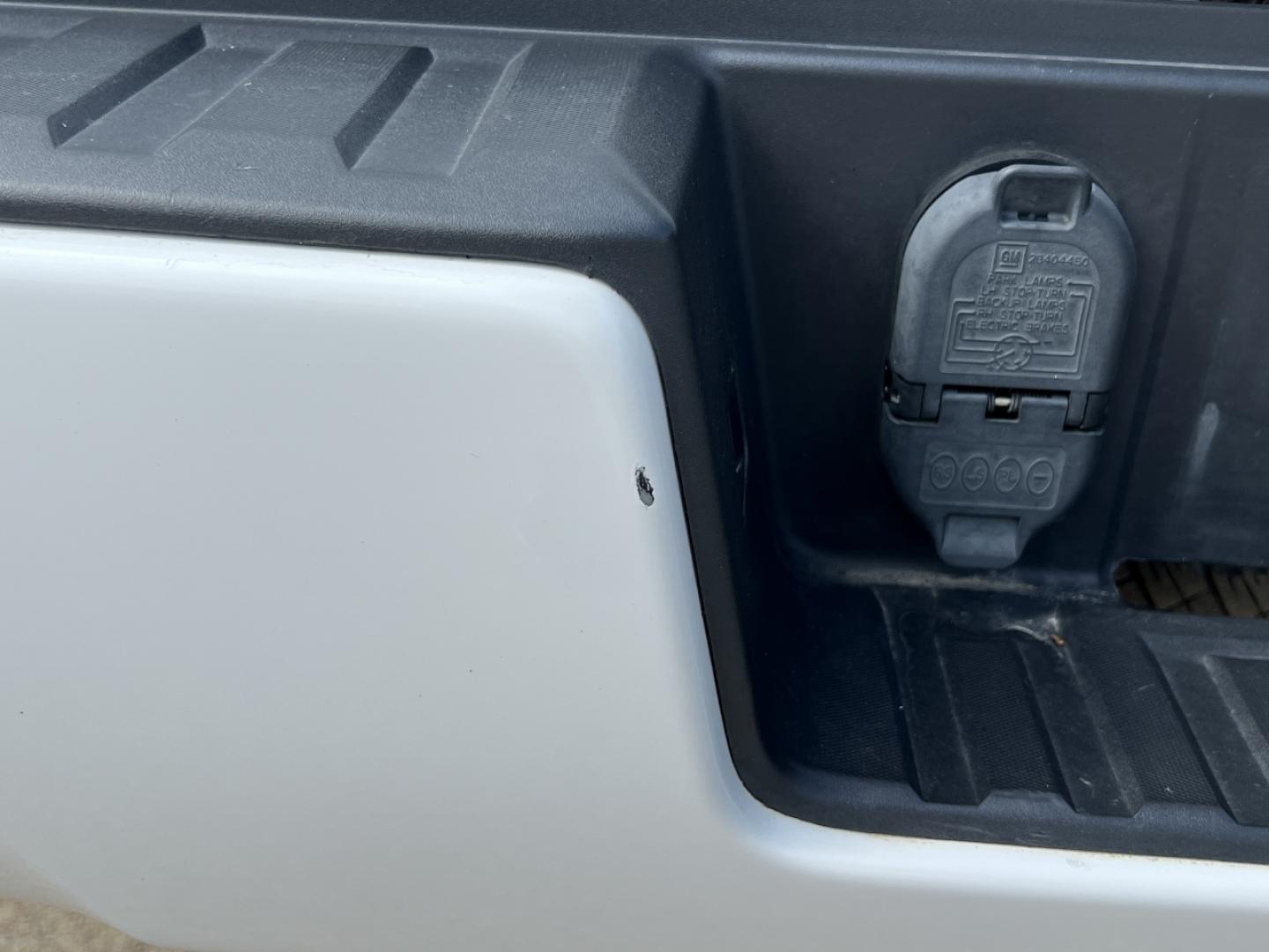 2017 WHITE /Black Cloth Chevrolet Silverado 1500 LT Double Cab 4WD (1GCVKREC8HZ) with an 5.3L V8 engine, Automatic transmission, located at 2990 Old Orchard Rd., Jackson, MO, 63755, 37.354214, -89.612106 - 2017 Chevrolet Silverado 1500 LT Z71 Off Road 105xxx miles 4x4 5.3L V8 Automatic Navigation Backup Camera Power Driver Seat Heated Seats Bluetooth Remote Start Cruise Power Windows/Locks/Mirrors We have financing available and we accept trades! Fill out a credit application on our websi - Photo#40