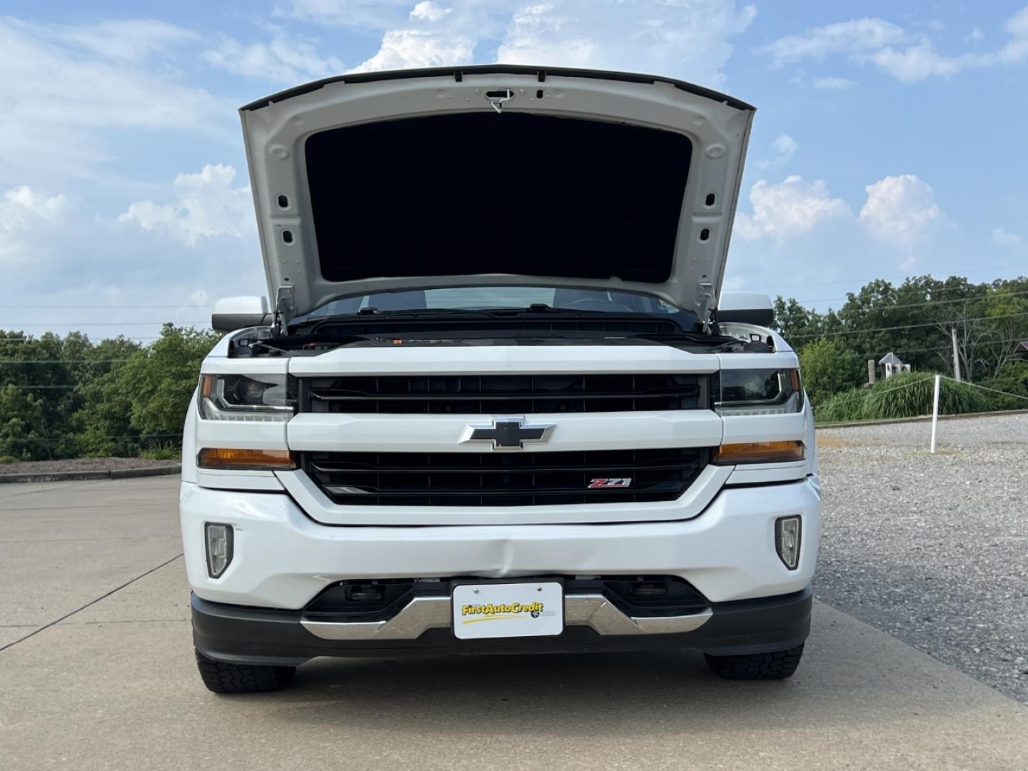 2017 WHITE /Black Cloth Chevrolet Silverado 1500 LT Double Cab 4WD (1GCVKREC8HZ) with an 5.3L V8 engine, Automatic transmission, located at 2990 Old Orchard Rd., Jackson, MO, 63755, 37.354214, -89.612106 - 2017 Chevrolet Silverado 1500 LT Z71 Off Road 105xxx miles 4x4 5.3L V8 Automatic Navigation Backup Camera Power Driver Seat Heated Seats Bluetooth Remote Start Cruise Power Windows/Locks/Mirrors We have financing available and we accept trades! Fill out a credit application on our websi - Photo#29