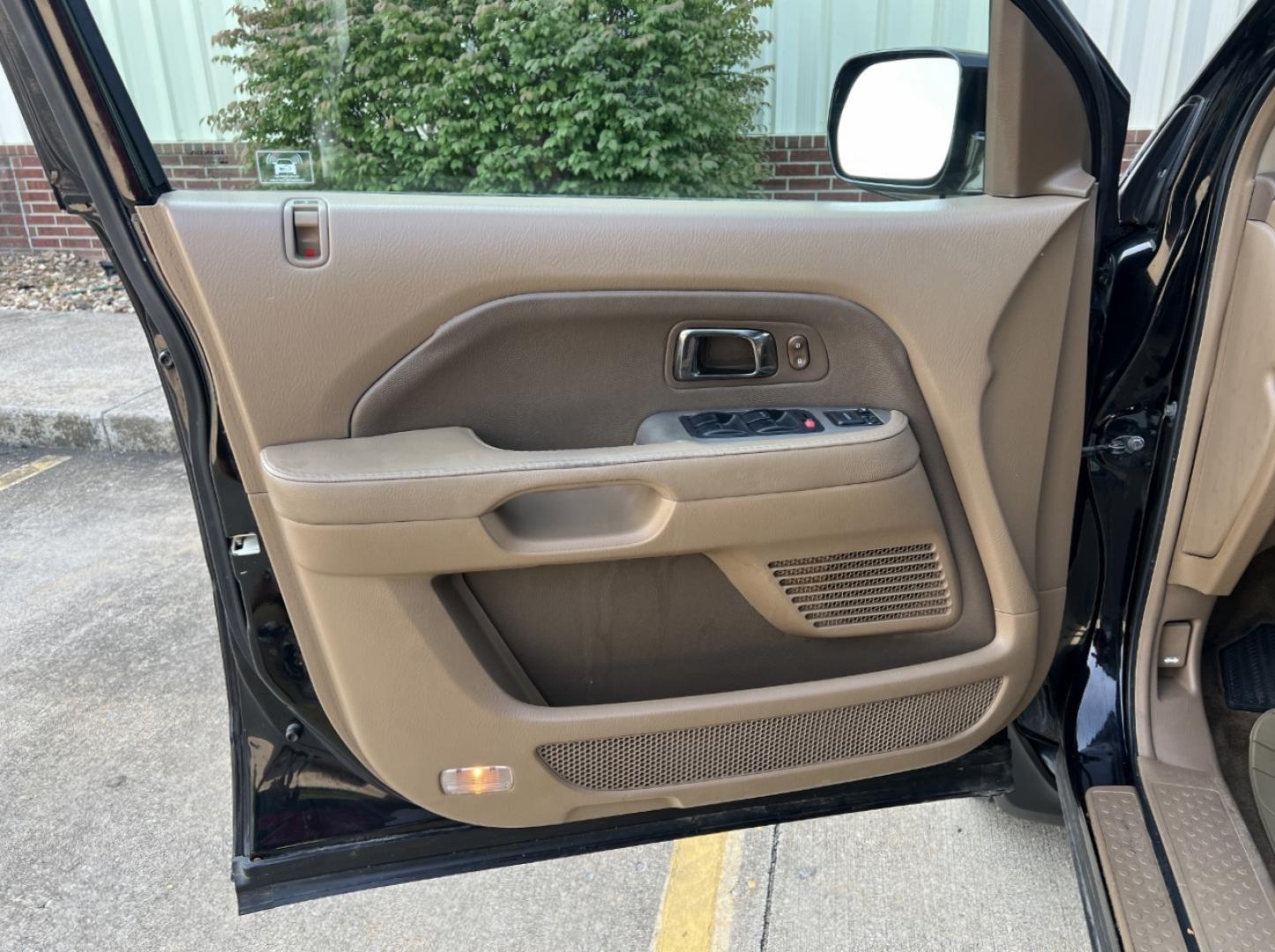 2007 BLACK /Tan Leather Honda Pilot EX-L 4WD AT (5FNYF18527B) with an 3.5L V6 engine, Automatic transmission, located at 2990 Old Orchard Rd., Jackson, MO, 63755, 37.354214, -89.612106 - 2007 Honda Pilot EX-L 134xxx miles 4 Wheel Drive 3.5L V6 Automatic Leather 3rd Row Power Driver Seat Heated Seats Sunroof Cruise Power Windows/Locks/Mirrors We have financing available and we accept trades! Fill out a credit application on our website or come by today! If you have any q - Photo#13