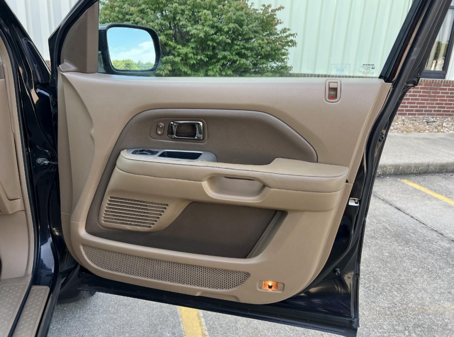 2007 BLACK /Tan Leather Honda Pilot EX-L 4WD AT (5FNYF18527B) with an 3.5L V6 engine, Automatic transmission, located at 2990 Old Orchard Rd., Jackson, MO, 63755, 37.354214, -89.612106 - 2007 Honda Pilot EX-L 134xxx miles 4 Wheel Drive 3.5L V6 Automatic Leather 3rd Row Power Driver Seat Heated Seats Sunroof Cruise Power Windows/Locks/Mirrors We have financing available and we accept trades! Fill out a credit application on our website or come by today! If you have any q - Photo#15