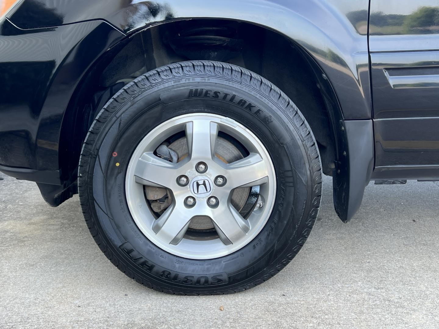 2007 BLACK /Tan Leather Honda Pilot EX-L 4WD AT (5FNYF18527B) with an 3.5L V6 engine, Automatic transmission, located at 2990 Old Orchard Rd., Jackson, MO, 63755, 37.354214, -89.612106 - 2007 Honda Pilot EX-L 134xxx miles 4 Wheel Drive 3.5L V6 Automatic Leather 3rd Row Power Driver Seat Heated Seats Sunroof Cruise Power Windows/Locks/Mirrors We have financing available and we accept trades! Fill out a credit application on our website or come by today! If you have any q - Photo#33