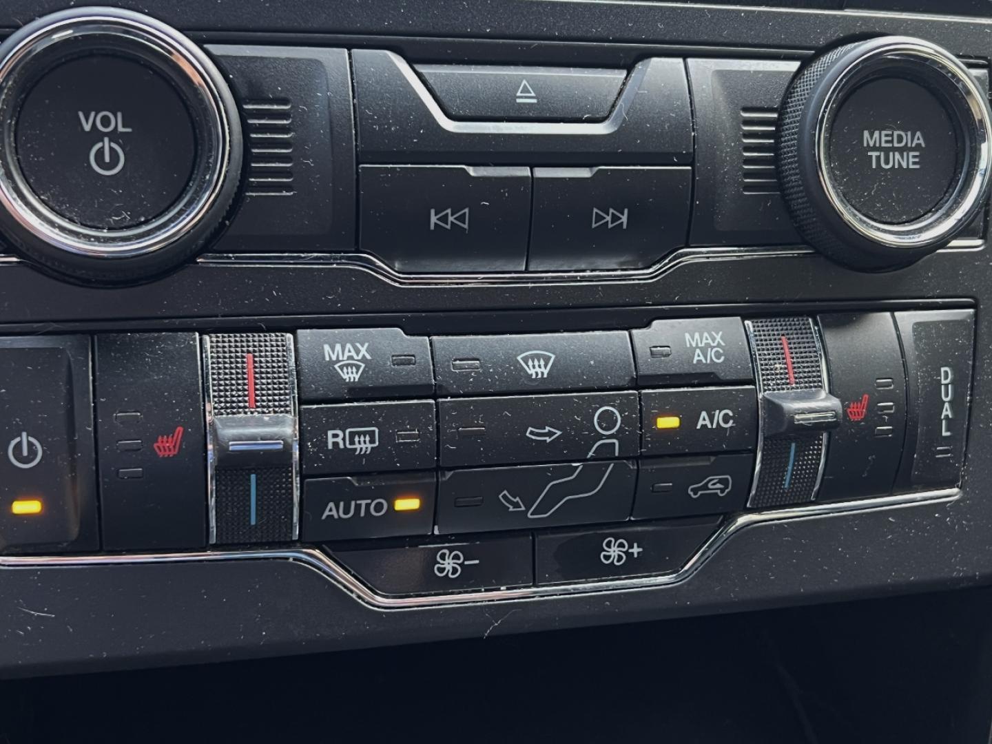 2018 BLACK /Black Ford Explorer XLT FWD (1FM5K7DH8JG) with an 2.3L 4 Cyl. engine, Automatic transmission, located at 2990 Old Orchard Rd., Jackson, MO, 63755, 37.354214, -89.612106 - We have financing available and we accept trades! Fill out a credit application on our website or come by today! If you have any questions, give us a call at (573) 204-7777 or visit our website at firstautocredit.com. - Photo#5