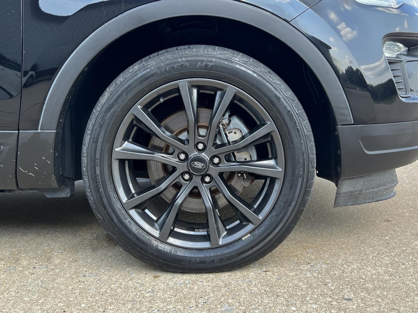 2018 BLACK /Black Suede/Leather Ford Explorer XLT FWD (1FM5K7DH8JG) with an 2.3L 4 Cyl. engine, Automatic transmission, located at 2990 Old Orchard Rd., Jackson, MO, 63755, 37.354214, -89.612106 - 2018 Ford Explorer XLT 98xxx miles Front Wheel Drive 2.3L 4 Cyl. Automatic Leather/Suede 3rd Row Backup Camera Power/Heated Seats Heated Steering Wheel Sunroof Bluetooth Remote Start Cruise Power Windows/Locks/Mirrors We have financing available and we accept trades! Fill out a credit - Photo#46