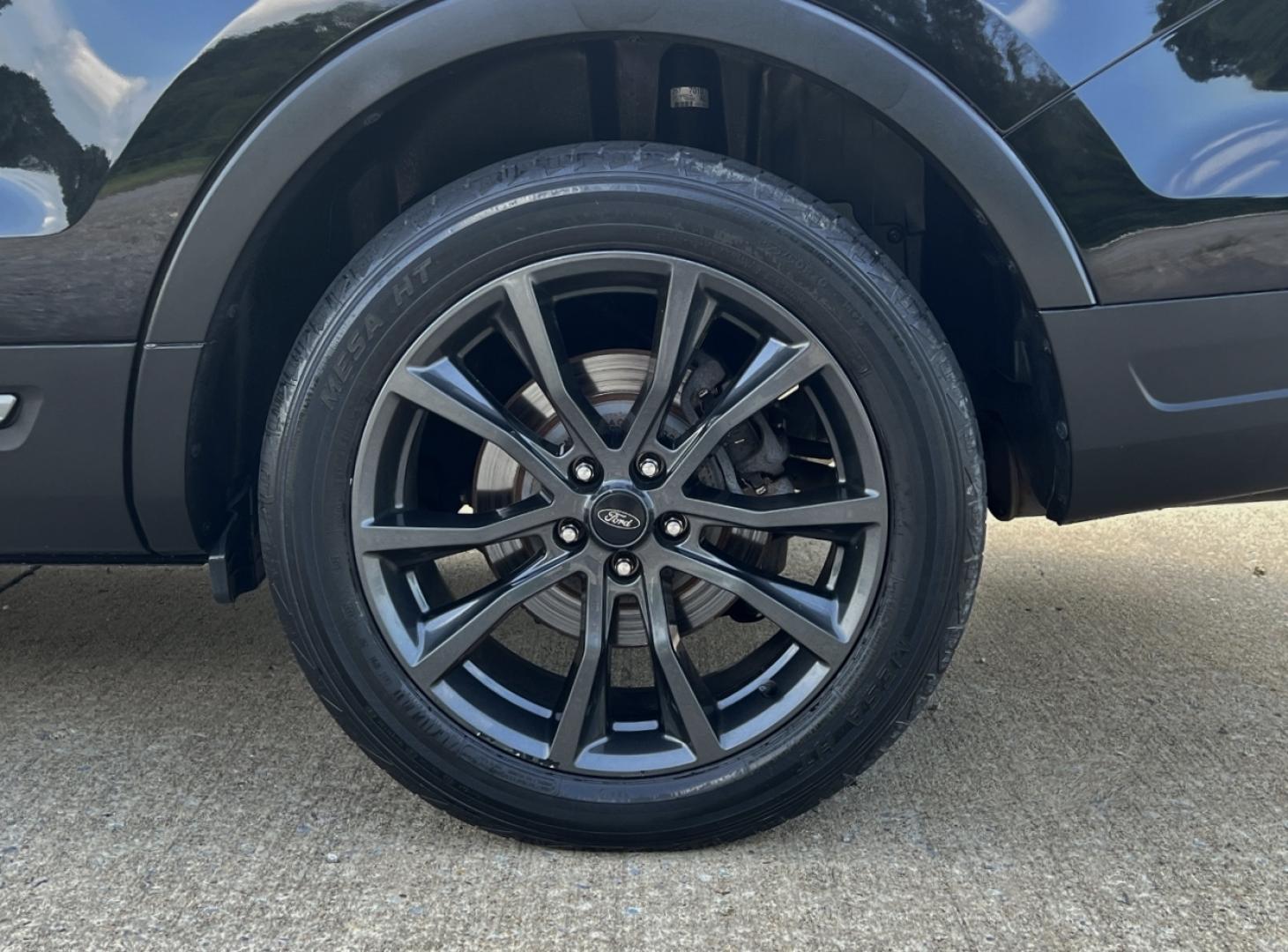 2018 BLACK /Black Suede/Leather Ford Explorer XLT FWD (1FM5K7DH8JG) with an 2.3L 4 Cyl. engine, Automatic transmission, located at 2990 Old Orchard Rd., Jackson, MO, 63755, 37.354214, -89.612106 - 2018 Ford Explorer XLT 98xxx miles Front Wheel Drive 2.3L 4 Cyl. Automatic Leather/Suede 3rd Row Backup Camera Power/Heated Seats Heated Steering Wheel Sunroof Bluetooth Remote Start Cruise Power Windows/Locks/Mirrors We have financing available and we accept trades! Fill out a credit - Photo#44