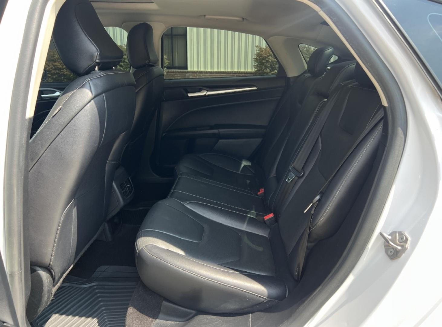 2020 WHITE /Black Leather Ford Fusion Titanium AWD (3FA6P0D97LR) with an 2.0L 4 Cyl. engine, Automatic transmission, located at 2990 Old Orchard Rd., Jackson, MO, 63755, 37.354214, -89.612106 - 2020 Ford Fusion Titanium 111xxx miles All Wheel Drive 2.0L 4 Cyl. Automatic Leather Navigation Power/Heated/Cooled Seats Backup Camera Sunroof Bluetooth Remote Start Cruise Power Windows/Locks/Mirrors We have financing available and we accept trades! Fill out a credit application on o - Photo#18