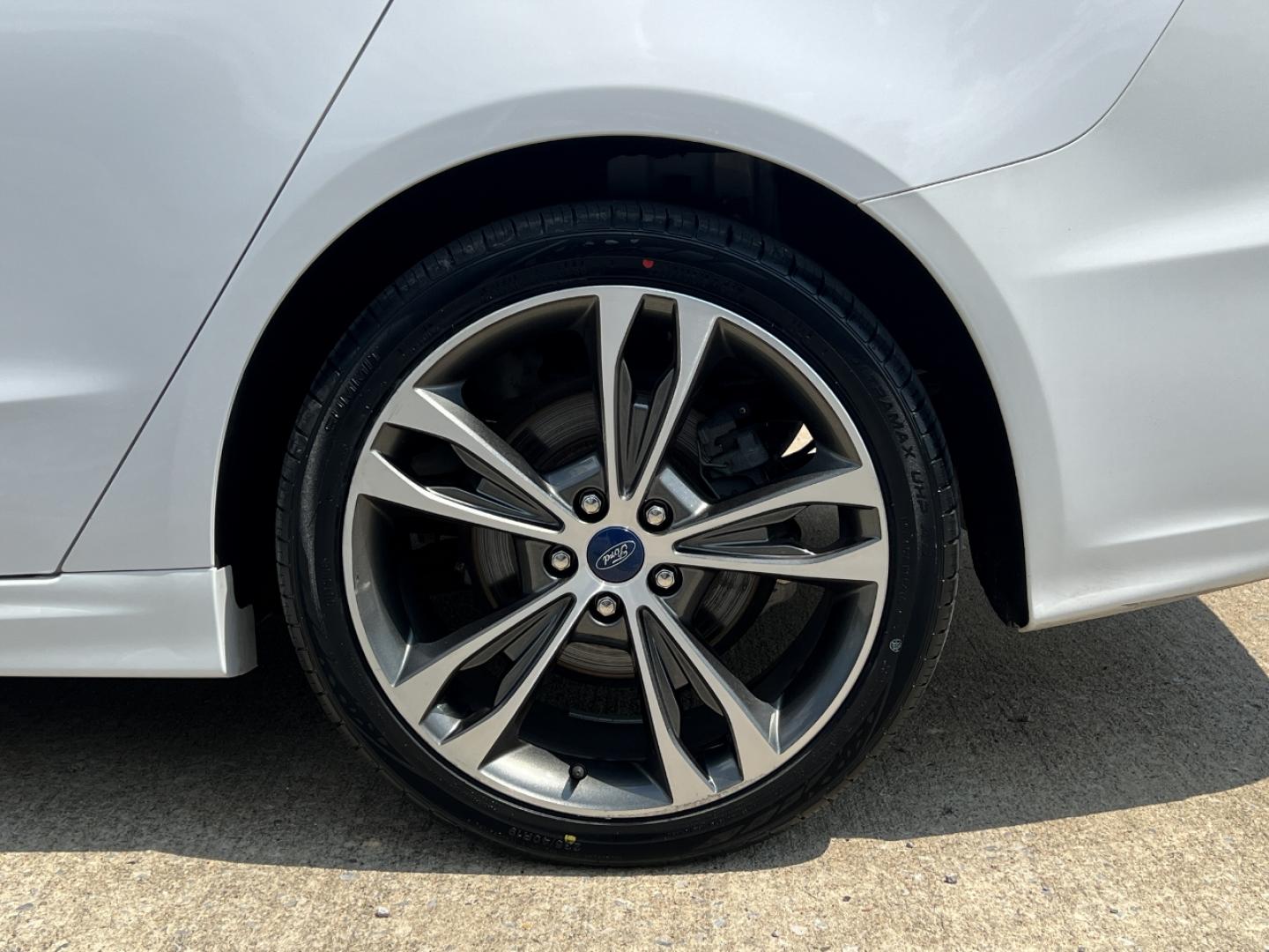 2020 WHITE /Black Leather Ford Fusion Titanium AWD (3FA6P0D97LR) with an 2.0L 4 Cyl. engine, Automatic transmission, located at 2990 Old Orchard Rd., Jackson, MO, 63755, 37.354214, -89.612106 - 2020 Ford Fusion Titanium 111xxx miles All Wheel Drive 2.0L 4 Cyl. Automatic Leather Navigation Power/Heated/Cooled Seats Backup Camera Sunroof Bluetooth Remote Start Cruise Power Windows/Locks/Mirrors We have financing available and we accept trades! Fill out a credit application on o - Photo#39