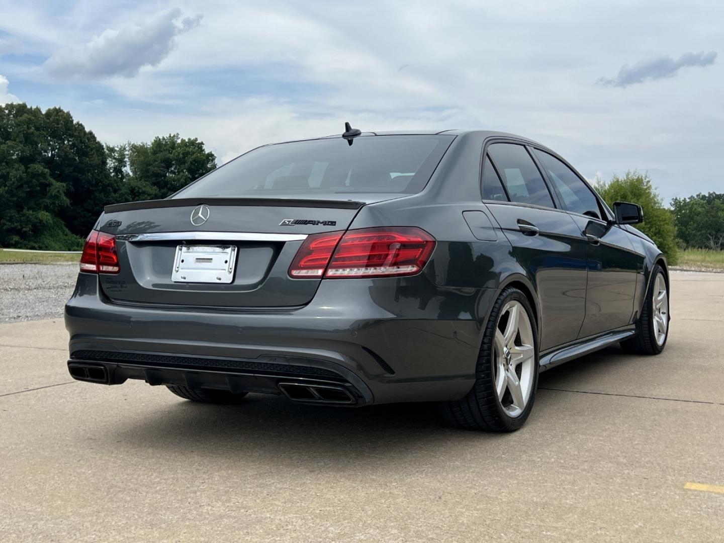 2015 GRAY /Black Leather Mercedes-Benz E-Class Wagon E63 AMG (WDDHF7GB1FB) with an 5.5L V8 engine, Automatic transmission, located at 2990 Old Orchard Rd., Jackson, MO, 63755, 37.354214, -89.612106 - 2015 Mercedes-Benz E-Class E63 AMG 169xxx miles All Wheel Drive 5.5L V8 Automatic Leather Navigation Power/Heated/Cooled Seats Backup Camera Sunroof Bluetooth Cruise Power Windows/Locks/Mirrors We have financing available and we accept trades! Fill out a credit application on our websit - Photo#10