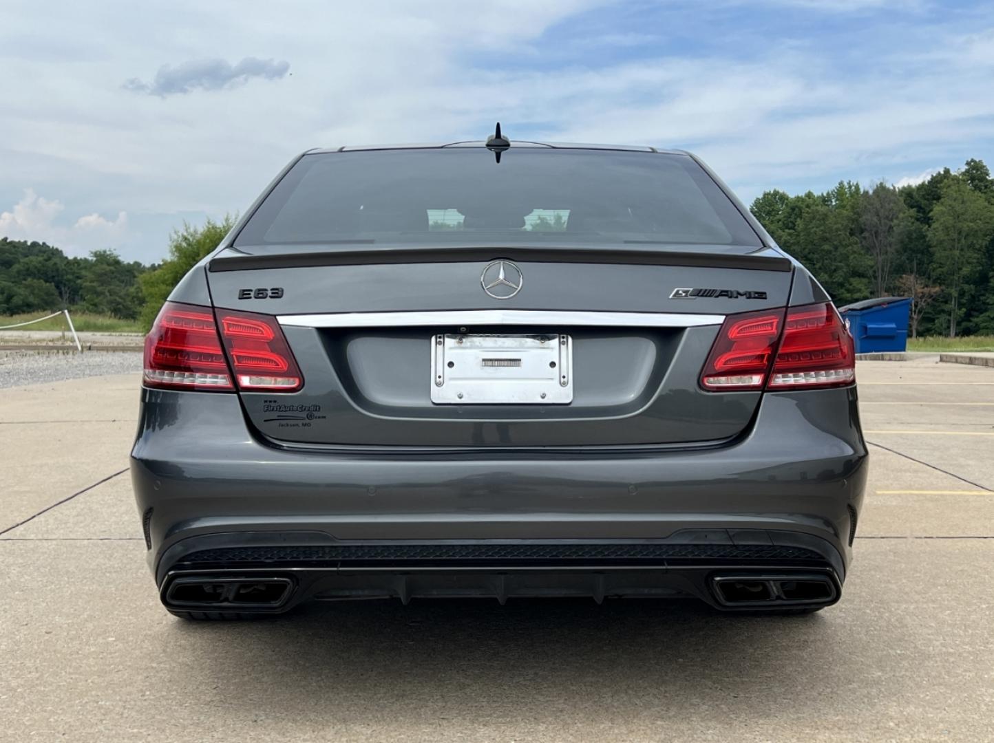 2015 GRAY /Black Leather Mercedes-Benz E-Class Wagon E63 AMG (WDDHF7GB1FB) with an 5.5L V8 engine, Automatic transmission, located at 2990 Old Orchard Rd., Jackson, MO, 63755, 37.354214, -89.612106 - 2015 Mercedes-Benz E-Class E63 AMG 169xxx miles All Wheel Drive 5.5L V8 Automatic Leather Navigation Power/Heated/Cooled Seats Backup Camera Sunroof Bluetooth Cruise Power Windows/Locks/Mirrors We have financing available and we accept trades! Fill out a credit application on our websit - Photo#12