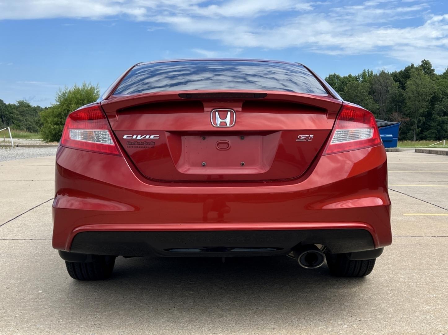 2012 ORANGE /Black Cloth Honda Civic Si Coupe 6-Speed MT (2HGFG4A54CH) with an 2.0L 4 Cyl. engine, 6-Speed Manual transmission, located at 506 S. Kingshighway, Cape Girardeau, MO, 63703, (573) 235-5000, 37.294994, -89.556206 - 2012 Honda Civic Si 134xxx miles Front Wheel Drive 2.4L 4 Cyl. 6-Speed Manual Sunroof Bluetooth Cruise Power Windows/Locks/Mirrors We have financing available and we accept trades! Fill out a credit application on our website or come by today! If you have any questions, give us a call at ( - Photo#8
