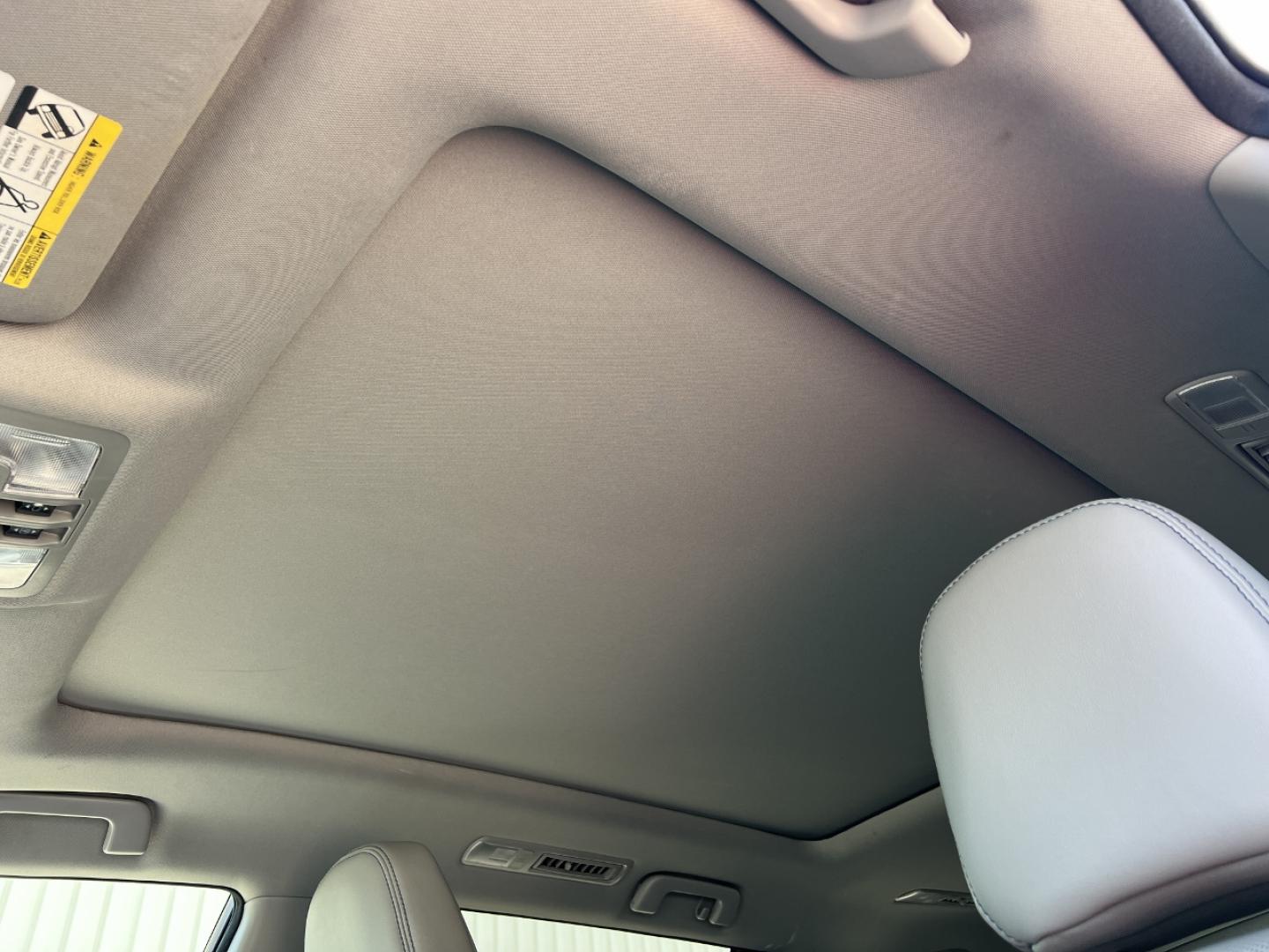 2017 WHITE /Gray Leather Toyota Highlander Limited AWD V6 (5TDDZRFH7HS) with an 3.5L V6 engine, Automatic transmission, located at 2990 Old Orchard Rd., Jackson, MO, 63755, 37.354214, -89.612106 - 2017 Toyota Highlander Limited 1-Owner 161xxx miles All Wheel Drive 3.5L V6 Automatic Leather 3rd Row Navigation Power/Heated/Cooled Seats Backup Camera Sunroof Bluetooth Cruise Power Windows/Locks/Mirrors We have financing available and we accept trades! Fill out a credit application - Photo#6