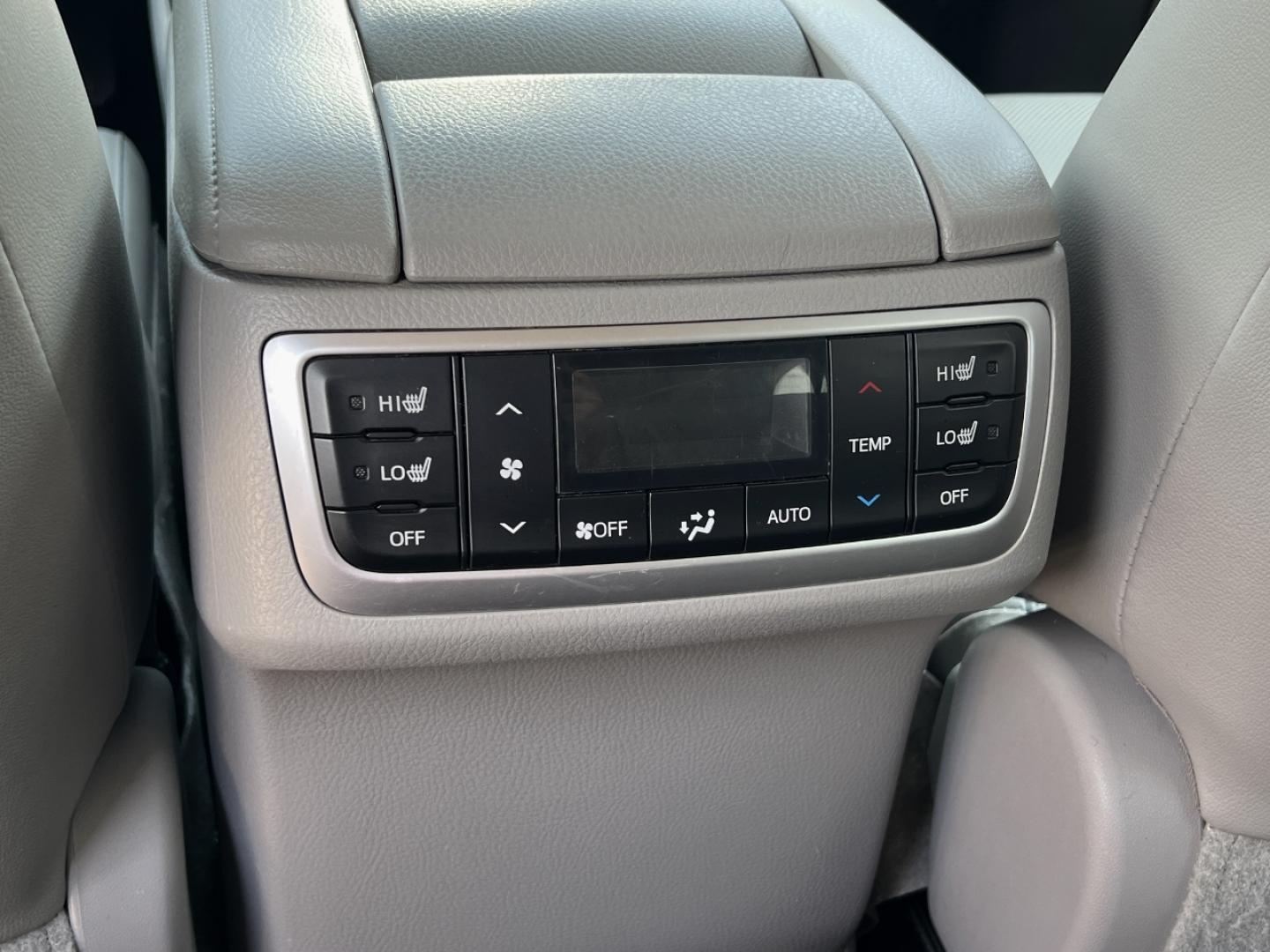 2017 WHITE /Gray Leather Toyota Highlander Limited AWD V6 (5TDDZRFH7HS) with an 3.5L V6 engine, Automatic transmission, located at 2990 Old Orchard Rd., Jackson, MO, 63755, 37.354214, -89.612106 - 2017 Toyota Highlander Limited 1-Owner 161xxx miles All Wheel Drive 3.5L V6 Automatic Leather 3rd Row Navigation Power/Heated/Cooled Seats Backup Camera Sunroof Bluetooth Cruise Power Windows/Locks/Mirrors We have financing available and we accept trades! Fill out a credit application - Photo#8
