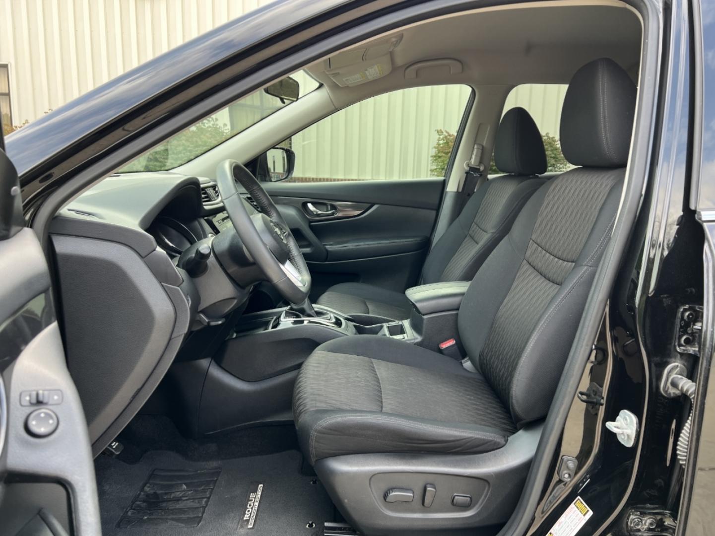 2017 BLACK /Black Cloth Nissan Rogue SV AWD (5N1AT2MV0HC) with an 2.5L 4 Cyl. engine, CVT transmission, located at 2990 Old Orchard Rd., Jackson, MO, 63755, 37.354214, -89.612106 - 2017 Nissan Rogue SV 110xxx miles All Wheel Drive 2.5L 4 Cyl. Automatic Backup Camera Power Driver Seat Heated Seats Remote Start Cruise Power Windows/Locks/Mirrors We have financing available and we accept trades! Fill out a credit application on our website or come by today! If you hav - Photo#15