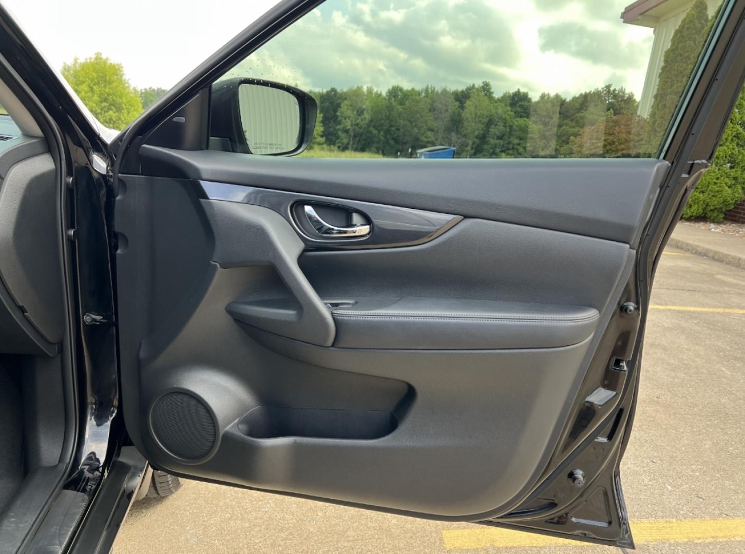 2017 BLACK /Black Cloth Nissan Rogue SV AWD (5N1AT2MV0HC) with an 2.5L 4 Cyl. engine, CVT transmission, located at 2990 Old Orchard Rd., Jackson, MO, 63755, 37.354214, -89.612106 - 2017 Nissan Rogue SV 110xxx miles All Wheel Drive 2.5L 4 Cyl. Automatic Backup Camera Power Driver Seat Heated Seats Remote Start Cruise Power Windows/Locks/Mirrors We have financing available and we accept trades! Fill out a credit application on our website or come by today! If you hav - Photo#16
