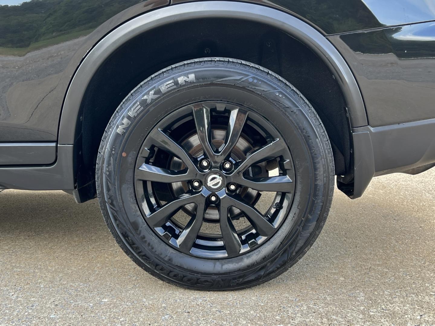 2017 BLACK /Black Cloth Nissan Rogue SV AWD (5N1AT2MV0HC) with an 2.5L 4 Cyl. engine, CVT transmission, located at 2990 Old Orchard Rd., Jackson, MO, 63755, 37.354214, -89.612106 - 2017 Nissan Rogue SV 110xxx miles All Wheel Drive 2.5L 4 Cyl. Automatic Backup Camera Power Driver Seat Heated Seats Remote Start Cruise Power Windows/Locks/Mirrors We have financing available and we accept trades! Fill out a credit application on our website or come by today! If you hav - Photo#38