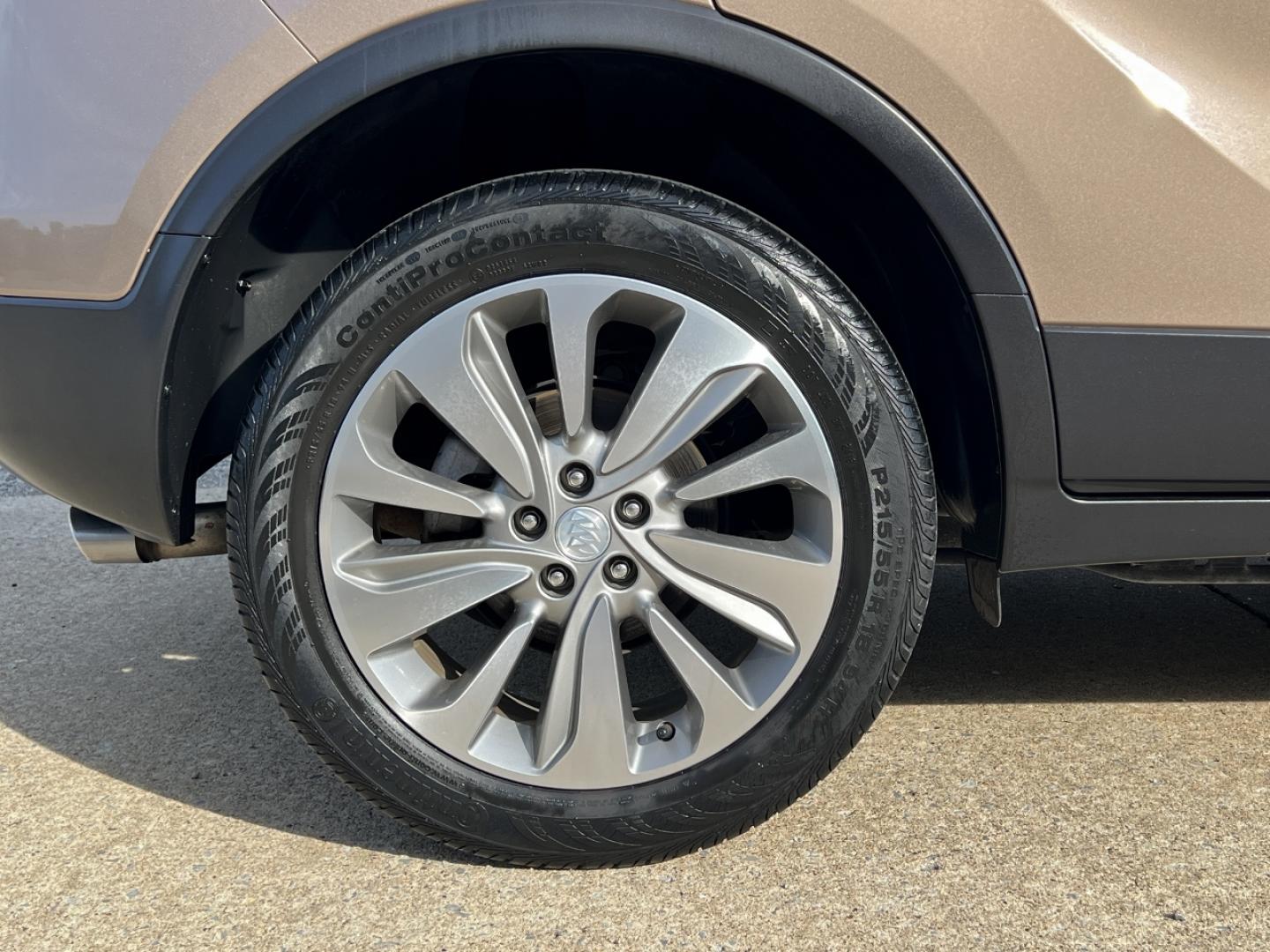 2019 GOLD /Black Leather/Cloth Buick Encore Preferred FWD (KL4CJASB8KB) with an 1.4L 4 Cyl. TURBO engine, Automatic transmission, located at 2990 Old Orchard Rd., Jackson, MO, 63755, 37.354214, -89.612106 - 2019 Buick Encore Preferred 1-Owner Only 57xxx miles Front Wheel Drive 1.4L 4 Cyl. Automatic Backup Camera Power Driver Seat Bluetooth Remote Start Cruise Power Windows/Locks/Mirrors We have financing available and we accept trades! Fill out a credit application on our website or come by - Photo#37