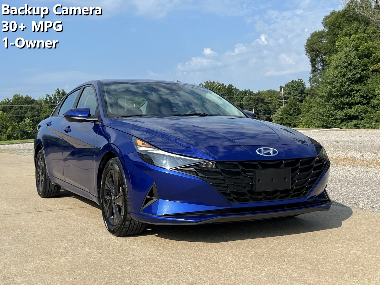 photo of 2022 Hyundai Elantra SEL