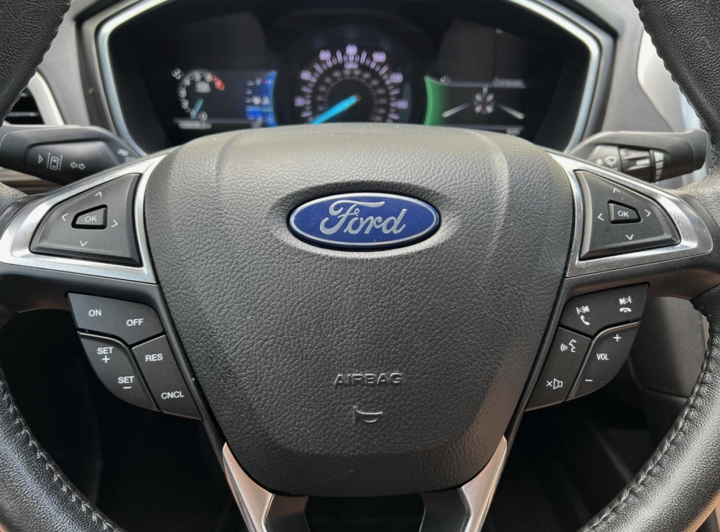 2020 SILVER /Black Leather Ford Fusion SEL (3FA6P0CD1LR) with an 1.5L 4 Cyl. engine, Automatic transmission, located at 506 S. Kingshighway, Cape Girardeau, MO, 63703, (573) 235-5000, 37.294994, -89.556206 - 2020 Ford Fusion SEL 109xxx miles Front Wheel Drive 1.5L 4 Cyl. Automatic Leather Backup Camera Power/Heated Seats Bluetooth Remote Start Cruise Power Windows/Locks/Mirrors We have financing available and we accept trades! Fill out a credit application on our website or come by today! I - Photo#22