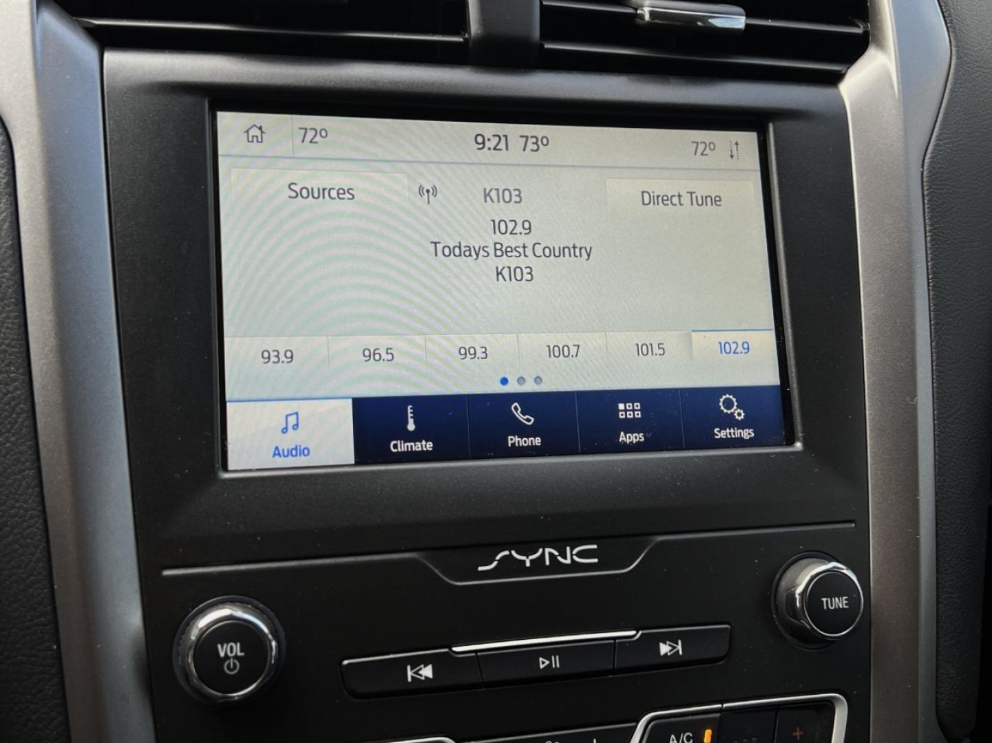 2020 SILVER /Black Leather Ford Fusion SEL (3FA6P0CD1LR) with an 1.5L 4 Cyl. engine, Automatic transmission, located at 506 S. Kingshighway, Cape Girardeau, MO, 63703, (573) 235-5000, 37.294994, -89.556206 - 2020 Ford Fusion SEL 109xxx miles Front Wheel Drive 1.5L 4 Cyl. Automatic Leather Backup Camera Power/Heated Seats Bluetooth Remote Start Cruise Power Windows/Locks/Mirrors We have financing available and we accept trades! Fill out a credit application on our website or come by today! I - Photo#26