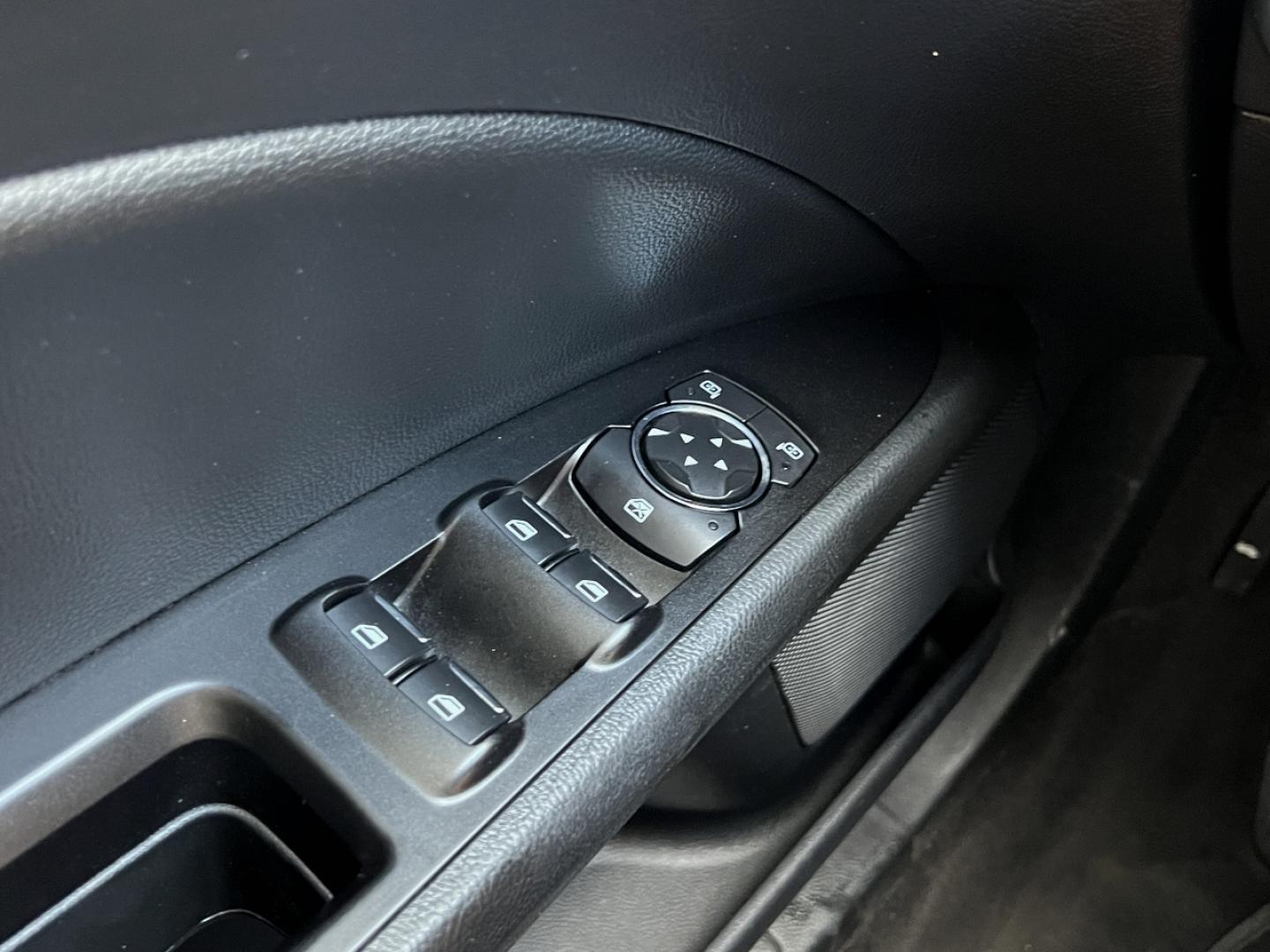 2020 SILVER /Black Leather Ford Fusion SEL (3FA6P0CD1LR) with an 1.5L 4 Cyl. engine, Automatic transmission, located at 506 S. Kingshighway, Cape Girardeau, MO, 63703, (573) 235-5000, 37.294994, -89.556206 - 2020 Ford Fusion SEL 109xxx miles Front Wheel Drive 1.5L 4 Cyl. Automatic Leather Backup Camera Power/Heated Seats Bluetooth Remote Start Cruise Power Windows/Locks/Mirrors We have financing available and we accept trades! Fill out a credit application on our website or come by today! I - Photo#28