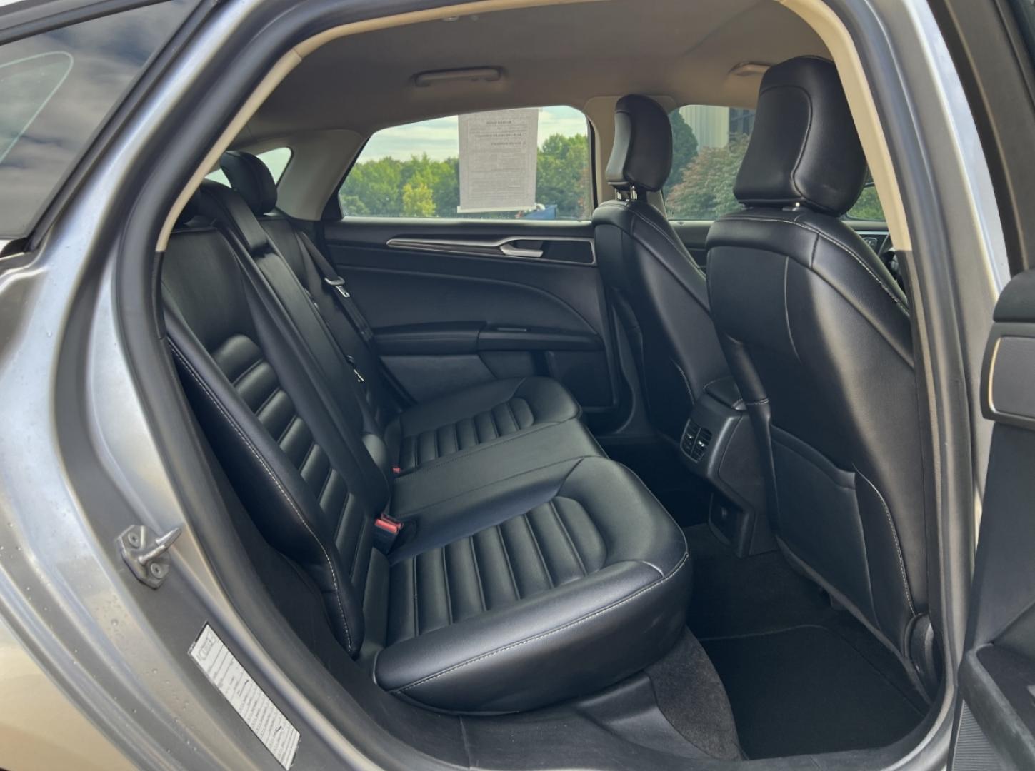 2020 SILVER /Black Leather Ford Fusion SEL (3FA6P0CD1LR) with an 1.5L 4 Cyl. engine, Automatic transmission, located at 506 S. Kingshighway, Cape Girardeau, MO, 63703, (573) 235-5000, 37.294994, -89.556206 - 2020 Ford Fusion SEL 109xxx miles Front Wheel Drive 1.5L 4 Cyl. Automatic Leather Backup Camera Power/Heated Seats Bluetooth Remote Start Cruise Power Windows/Locks/Mirrors We have financing available and we accept trades! Fill out a credit application on our website or come by today! I - Photo#18