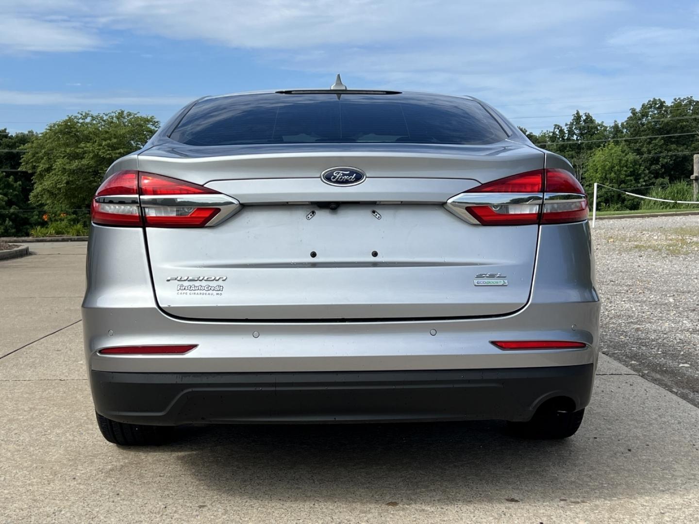 2020 SILVER /Black Leather Ford Fusion SEL (3FA6P0CD1LR) with an 1.5L 4 Cyl. engine, Automatic transmission, located at 506 S. Kingshighway, Cape Girardeau, MO, 63703, (573) 235-5000, 37.294994, -89.556206 - 2020 Ford Fusion SEL 109xxx miles Front Wheel Drive 1.5L 4 Cyl. Automatic Leather Backup Camera Power/Heated Seats Bluetooth Remote Start Cruise Power Windows/Locks/Mirrors We have financing available and we accept trades! Fill out a credit application on our website or come by today! I - Photo#11