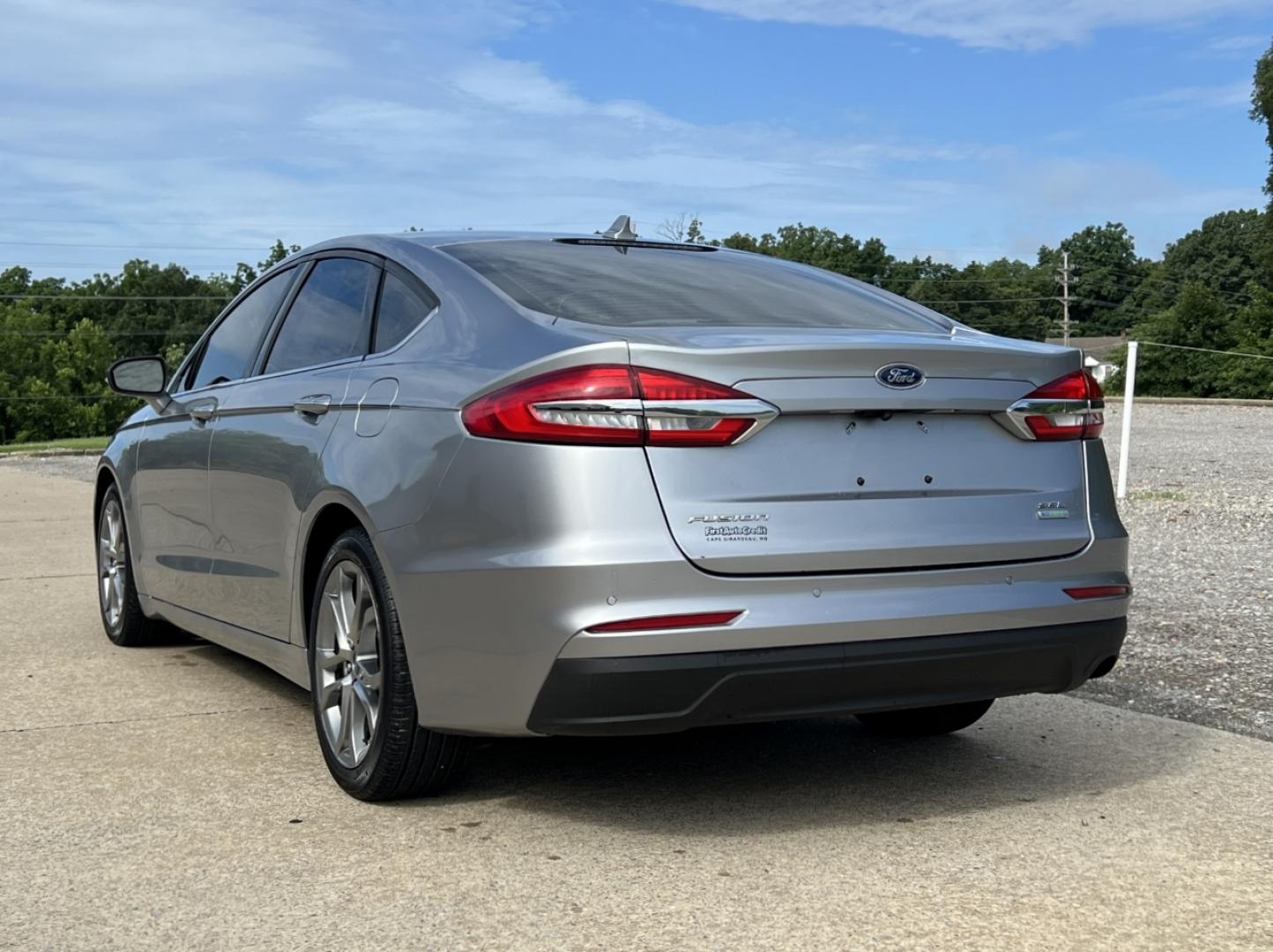 2020 SILVER /Black Leather Ford Fusion SEL (3FA6P0CD1LR) with an 1.5L 4 Cyl. engine, Automatic transmission, located at 506 S. Kingshighway, Cape Girardeau, MO, 63703, (573) 235-5000, 37.294994, -89.556206 - 2020 Ford Fusion SEL 109xxx miles Front Wheel Drive 1.5L 4 Cyl. Automatic Leather Backup Camera Power/Heated Seats Bluetooth Remote Start Cruise Power Windows/Locks/Mirrors We have financing available and we accept trades! Fill out a credit application on our website or come by today! I - Photo#10