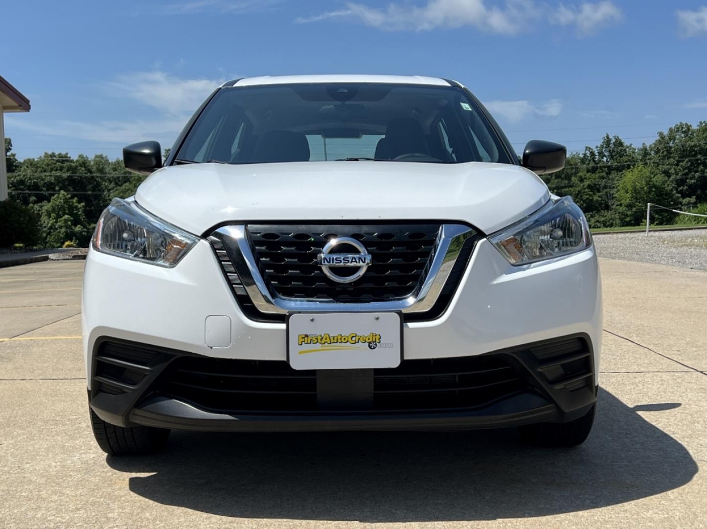 2020 WHITE /Black Cloth Nissan Kicks S (3N1CP5BV3LL) with an 1.6L 4 Cyl. engine, CVT transmission, located at 506 S. Kingshighway, Cape Girardeau, MO, 63703, (573) 235-5000, 37.294994, -89.556206 - 2020 Nissan Kicks S 1-Owner 117xxx miles Front Wheel Drive 1.6L 4 Cyl. Automatic Backup Camera Bluetooth Cruise Power Windows/Locks/Mirrors We have financing available and we accept trades! Fill out a credit application on our website or come by today! If you have any questions, give us a - Photo#9