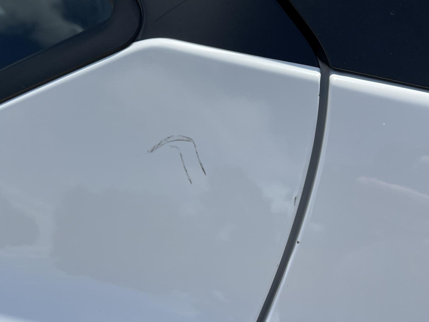 2020 WHITE /Black Cloth Nissan Kicks S (3N1CP5BV3LL) with an 1.6L 4 Cyl. engine, CVT transmission, located at 506 S. Kingshighway, Cape Girardeau, MO, 63703, (573) 235-5000, 37.294994, -89.556206 - 2020 Nissan Kicks S 1-Owner 117xxx miles Front Wheel Drive 1.6L 4 Cyl. Automatic Backup Camera Bluetooth Cruise Power Windows/Locks/Mirrors We have financing available and we accept trades! Fill out a credit application on our website or come by today! If you have any questions, give us a - Photo#40